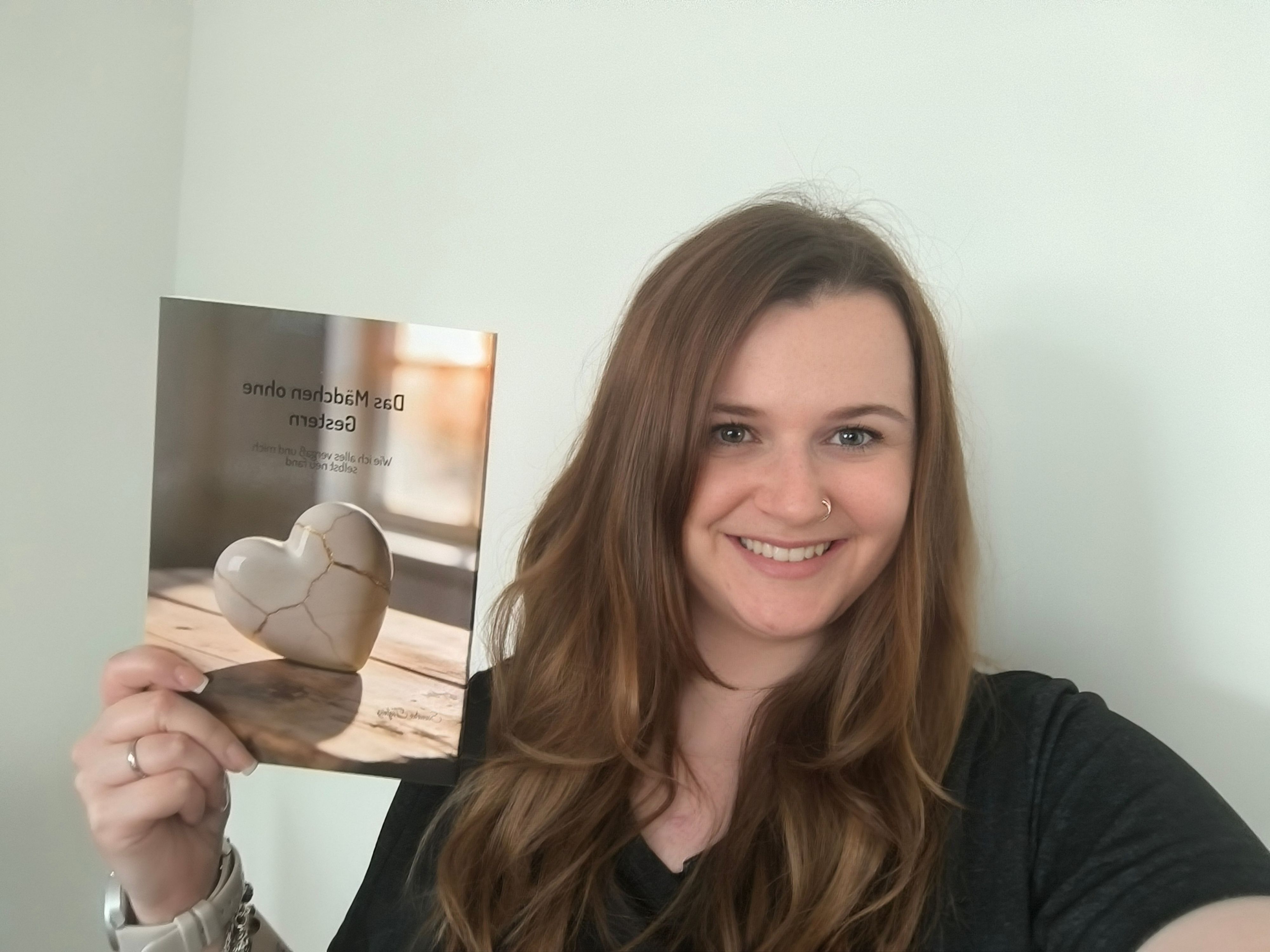 Sandra Tiefnig verfasste ein Buch über ihre Geschichte.