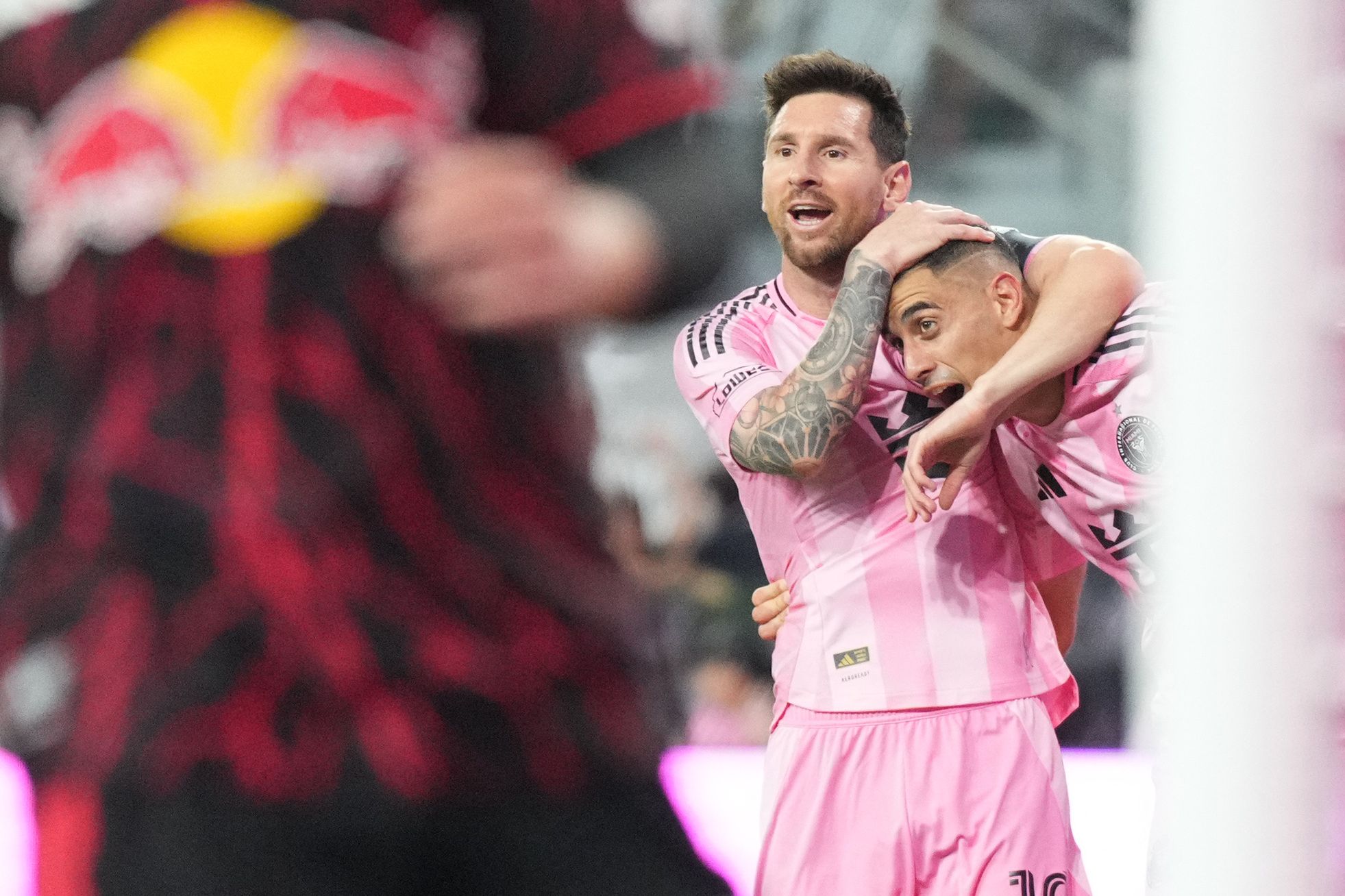 Lionel Messi mit Miami-Kollege German Berterame