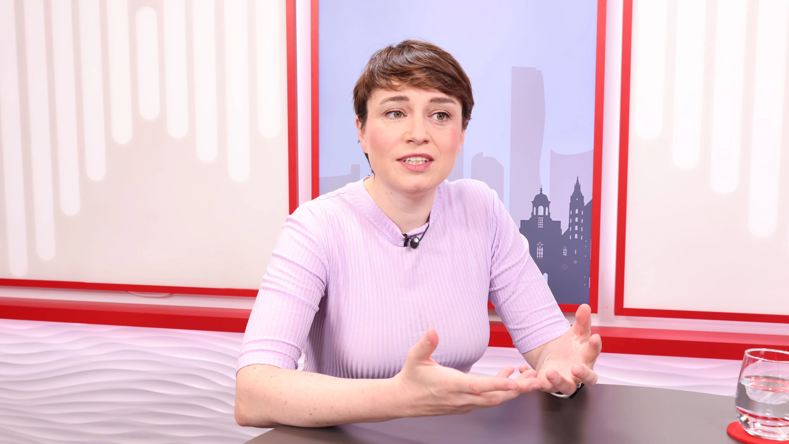 Wind und Sonne schicken keine Rechnung, macht sich Sigi Maurer (Grüne) für die Erneuerbaren Energien stark.