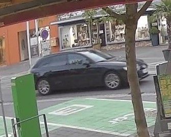 Aus diesem Auto wurde geschossen.