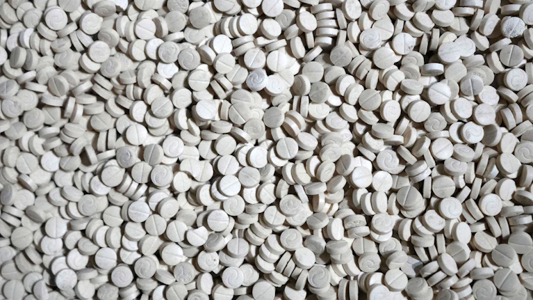 Ein von Exil-Libanesen betriebenes Lokal in Salzburg soll mit Captagon-Tabletten 40 Millionen Euro für die Hisbollah und ihren Krieg gegen Israel erwirtschaftet haben. Wie es dazu kommen konnte, welche Rolle Österreich für die Finanzen der Terrormiliz generell spielt.