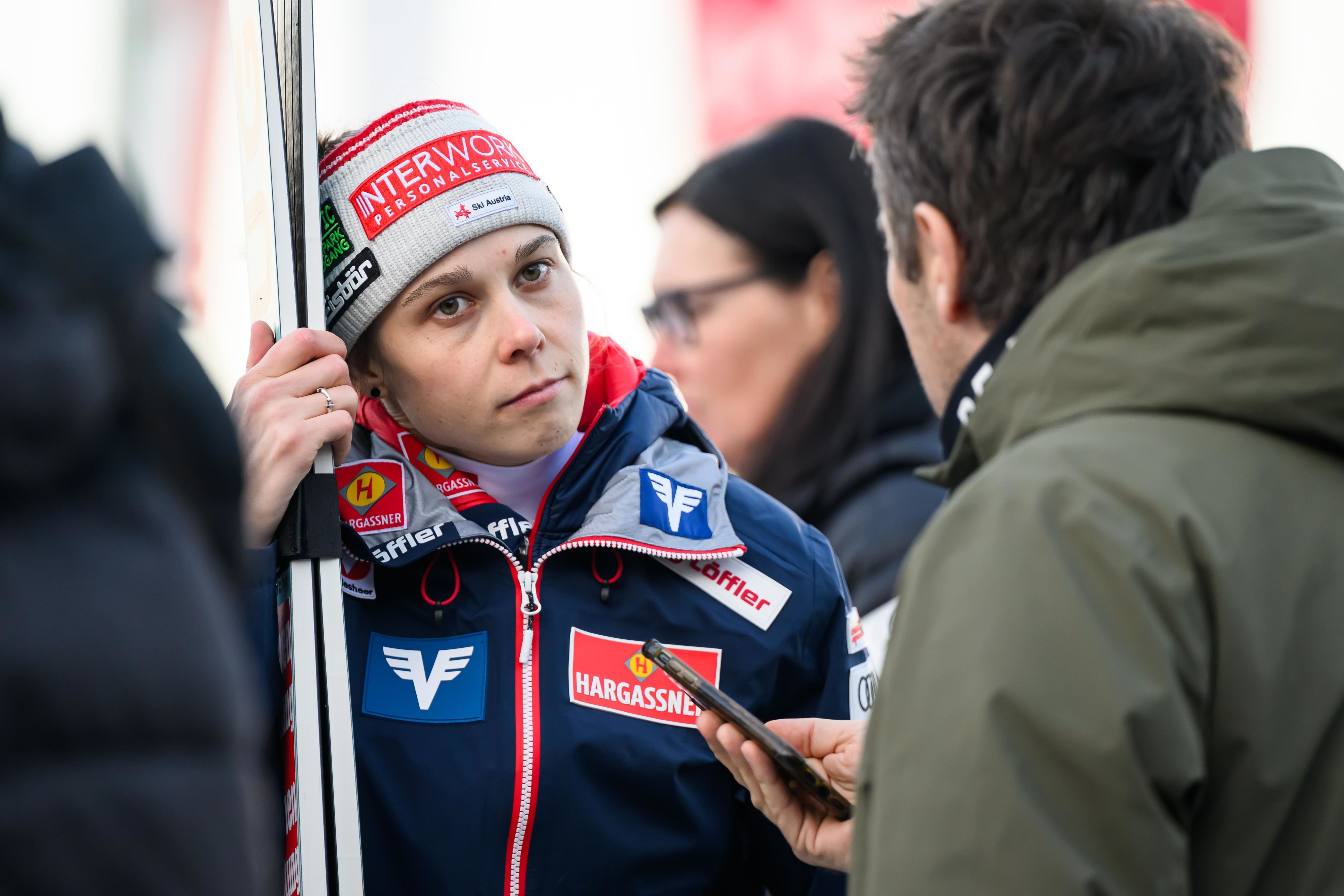 Skisprung-Ass Lisa Eder tritt plötzlich zurück. 