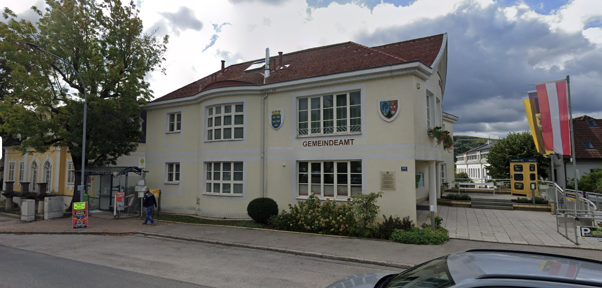 Seit Ende November 2025 wurde in Gablitz (sh. Foto) und Purkersdorf gegen vorerst unbekannte Täter wegen des Verdachtes des schweren Betrugs ermittelt.