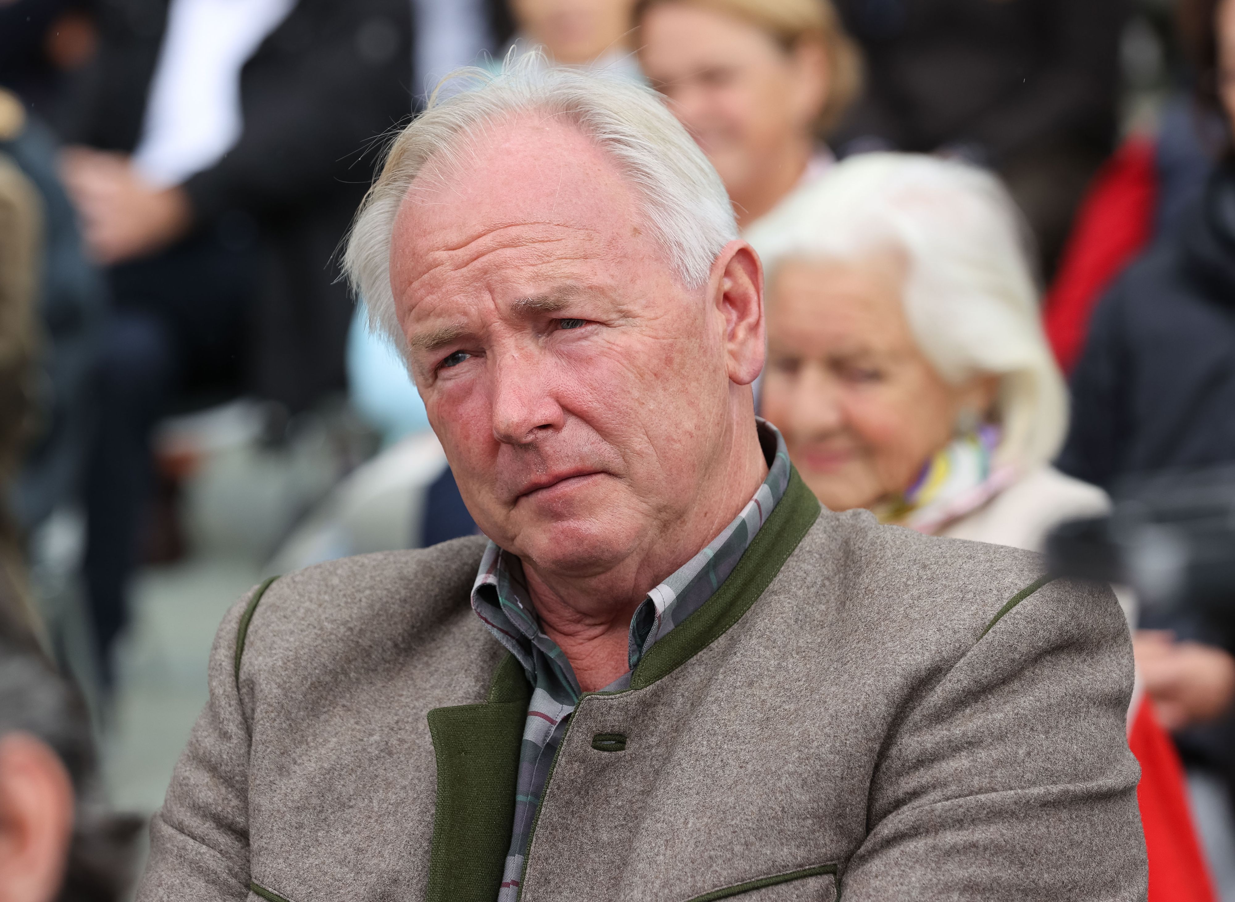 Kärntens Alt-Landeshauptmann, Gerhard Dörfler, kritisiert die heimischen Spritpreise. 