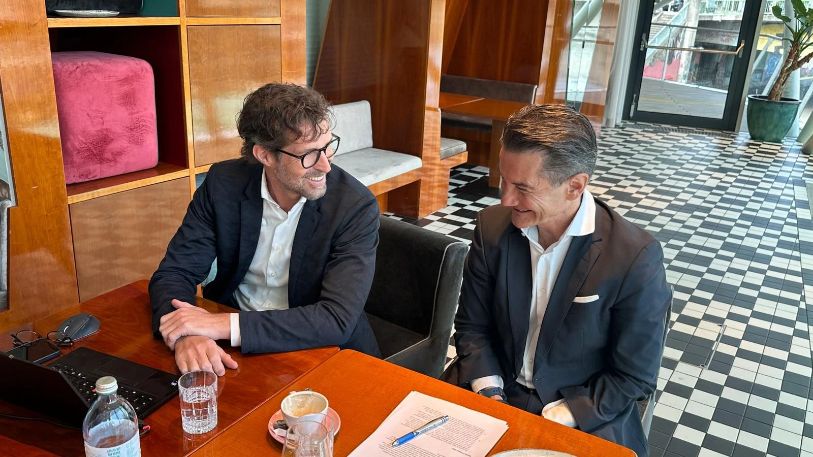 ... aber die 3,9 Millionen werden dich schon wieder aufheitern