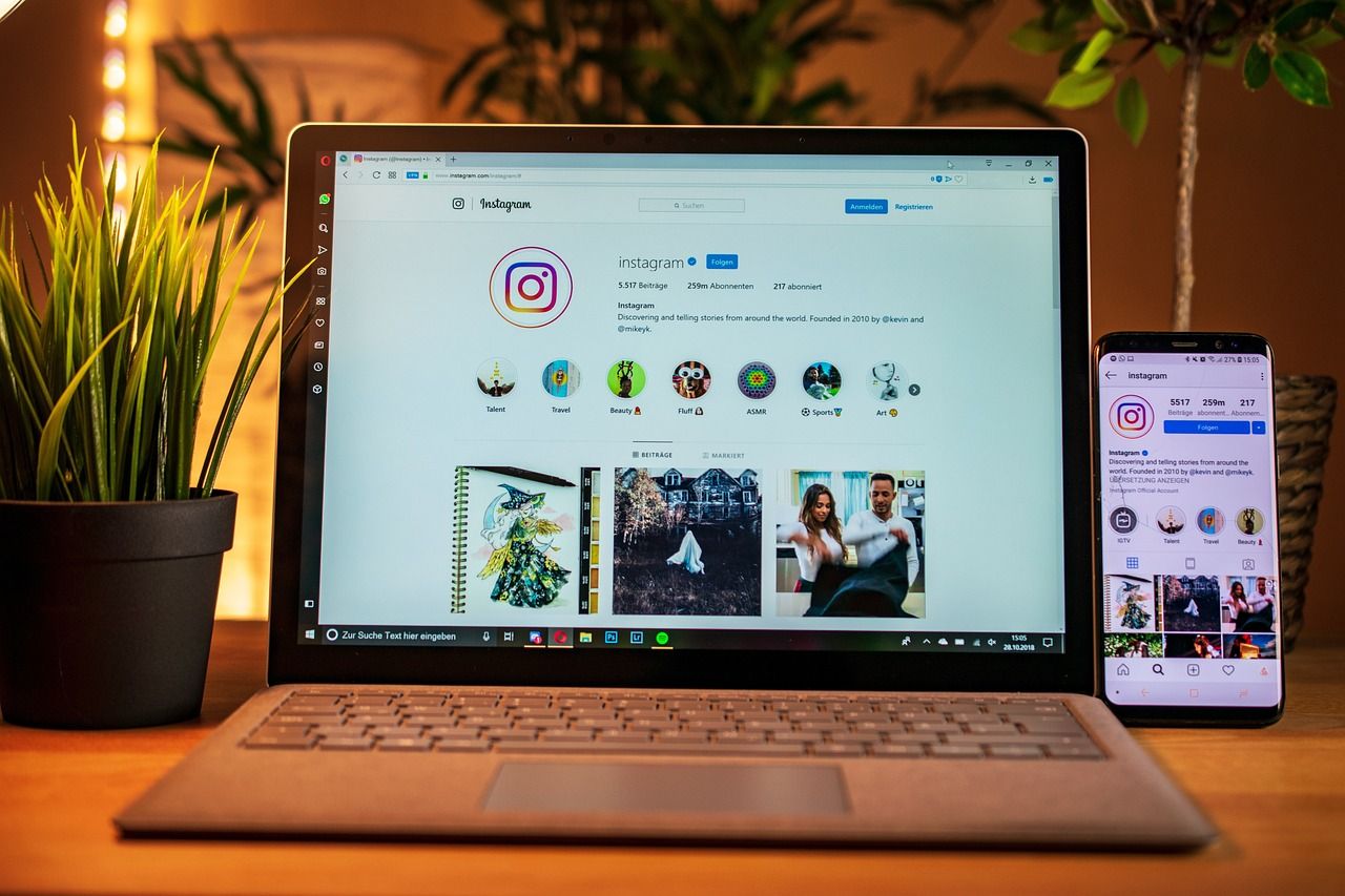 Social-Media-Plattform Instagram auf dem Laptop