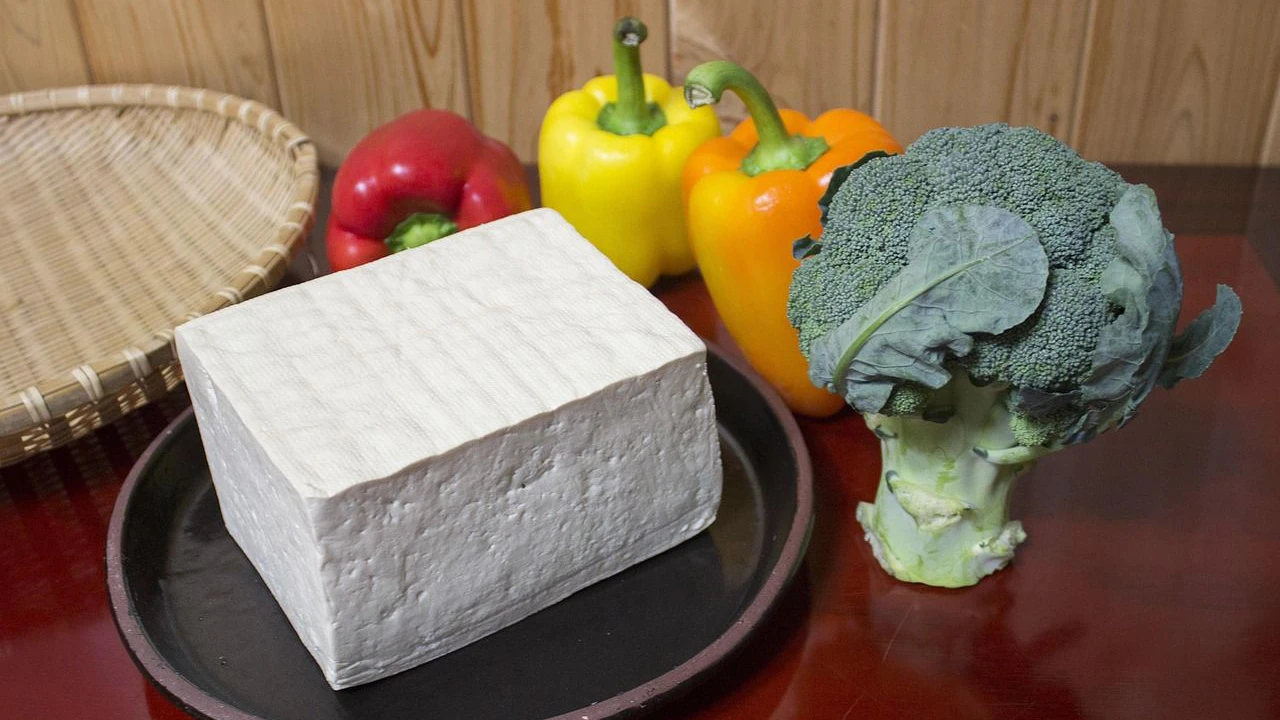 Heute.at - Tofu: Darfst du ihn roh aus der Packung essen?