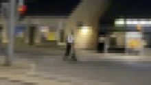 65 km/h! 15-Jähriger rast Polizei mit E-Scooter davon