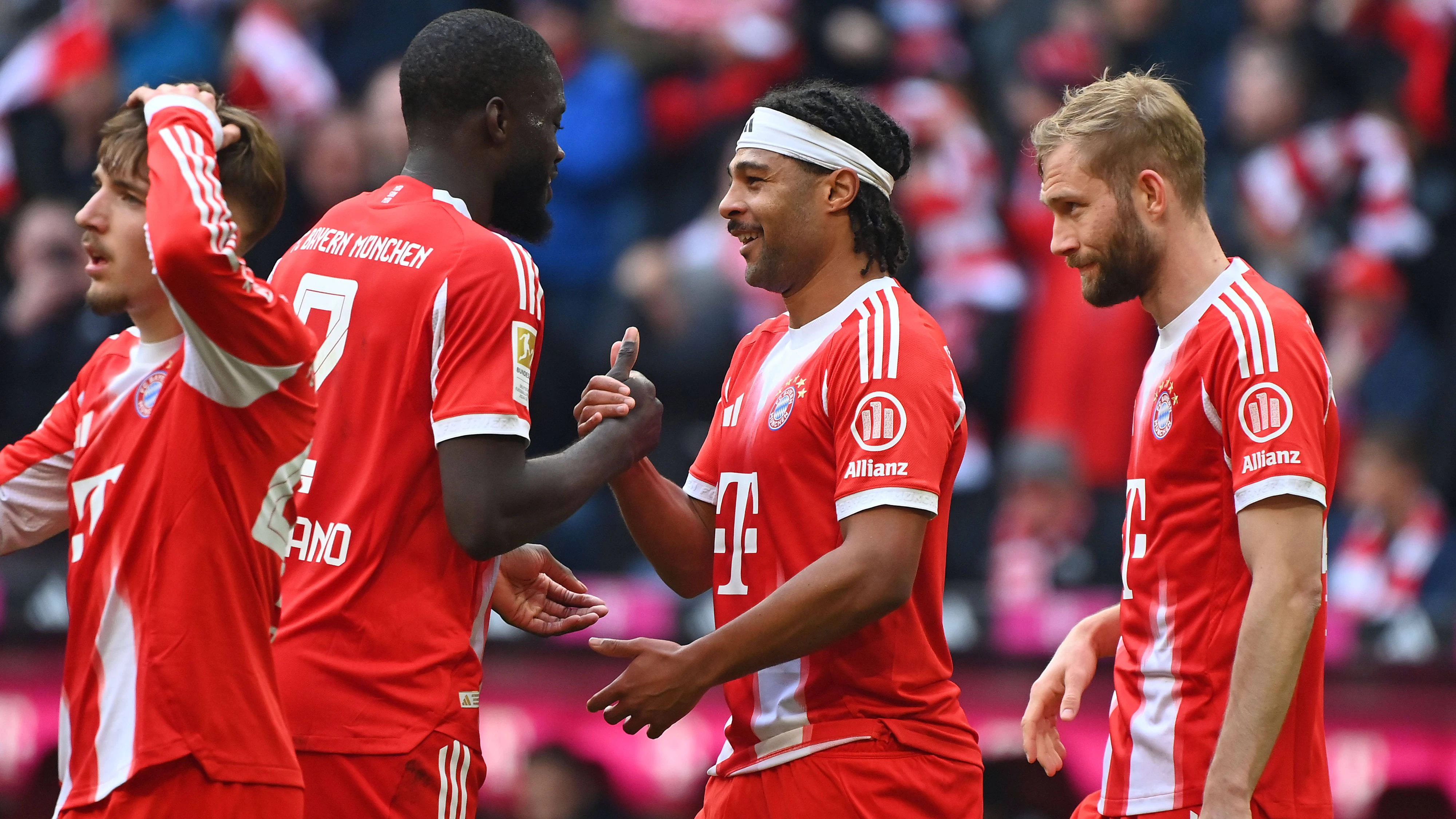 Serge Gnabry mit ÖFB-Star Konrad Laimer und Dayot Upamecano