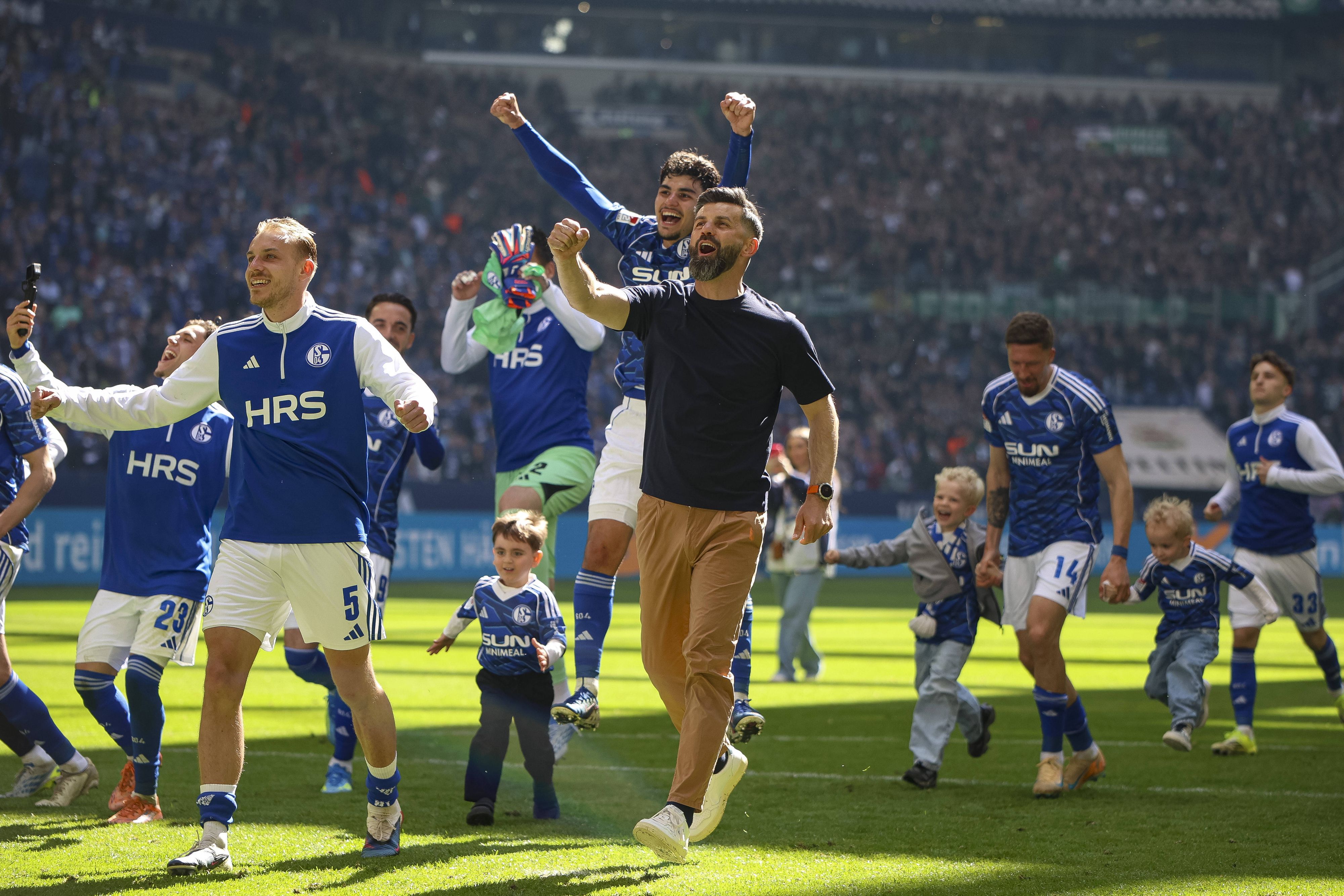 Heute.at - Trainer-Legionär bei Kult-Klub vor Meister-Coup