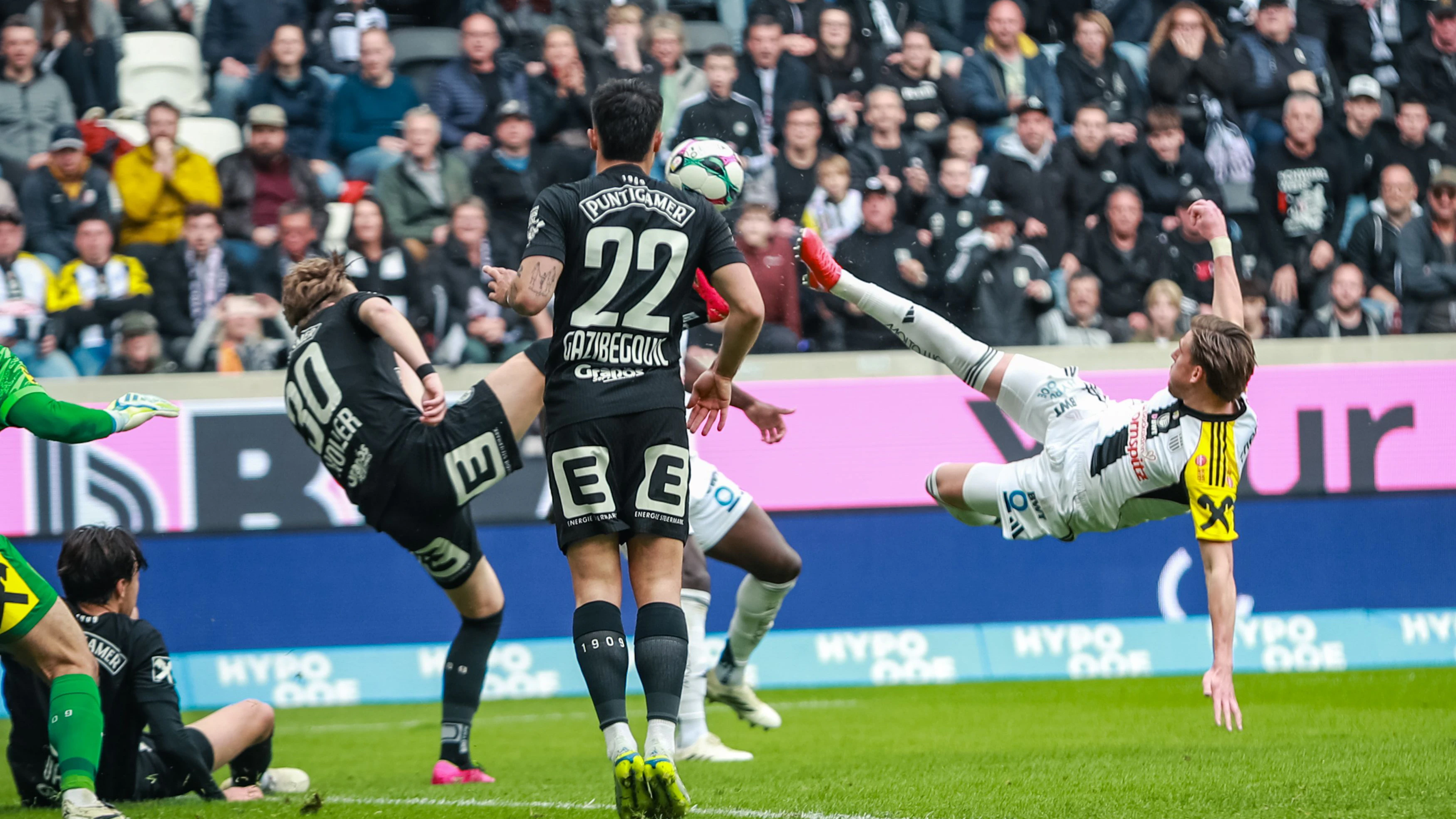 Kasper Jorgensen (LASK) erzielte beinahe das Tor des Jahres. 