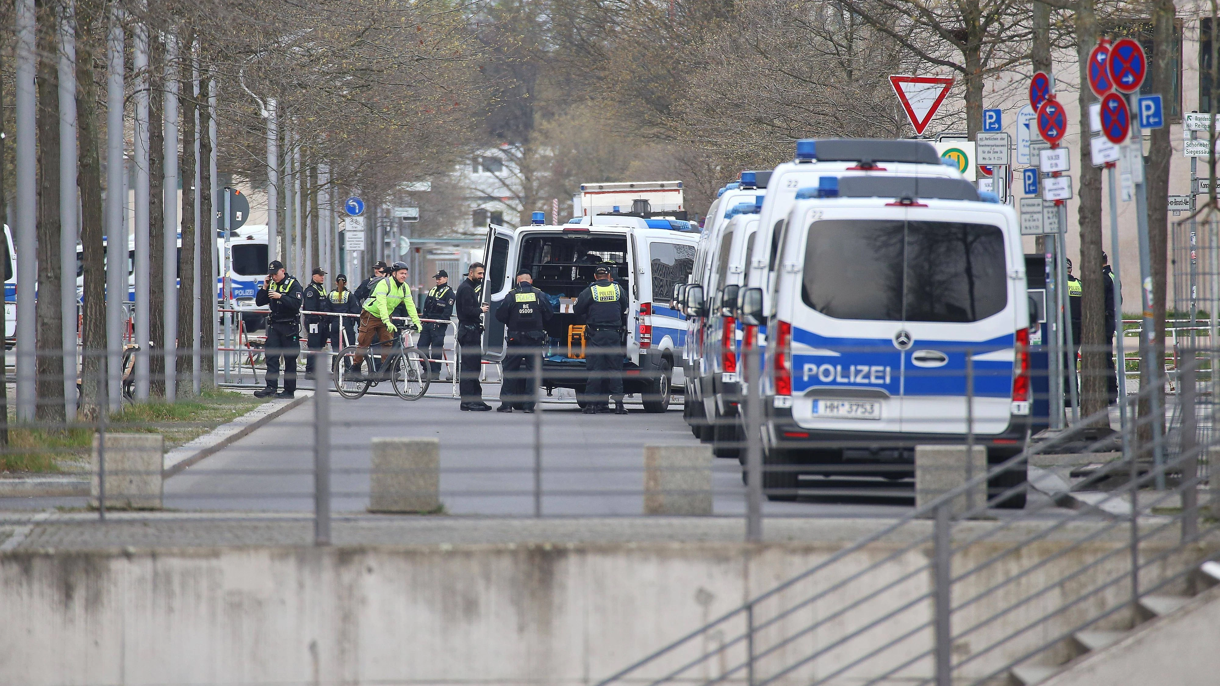 Bei der Boxveranstaltung in Berlin kam es zu einer wilden Prügelei. (Symbolbild)