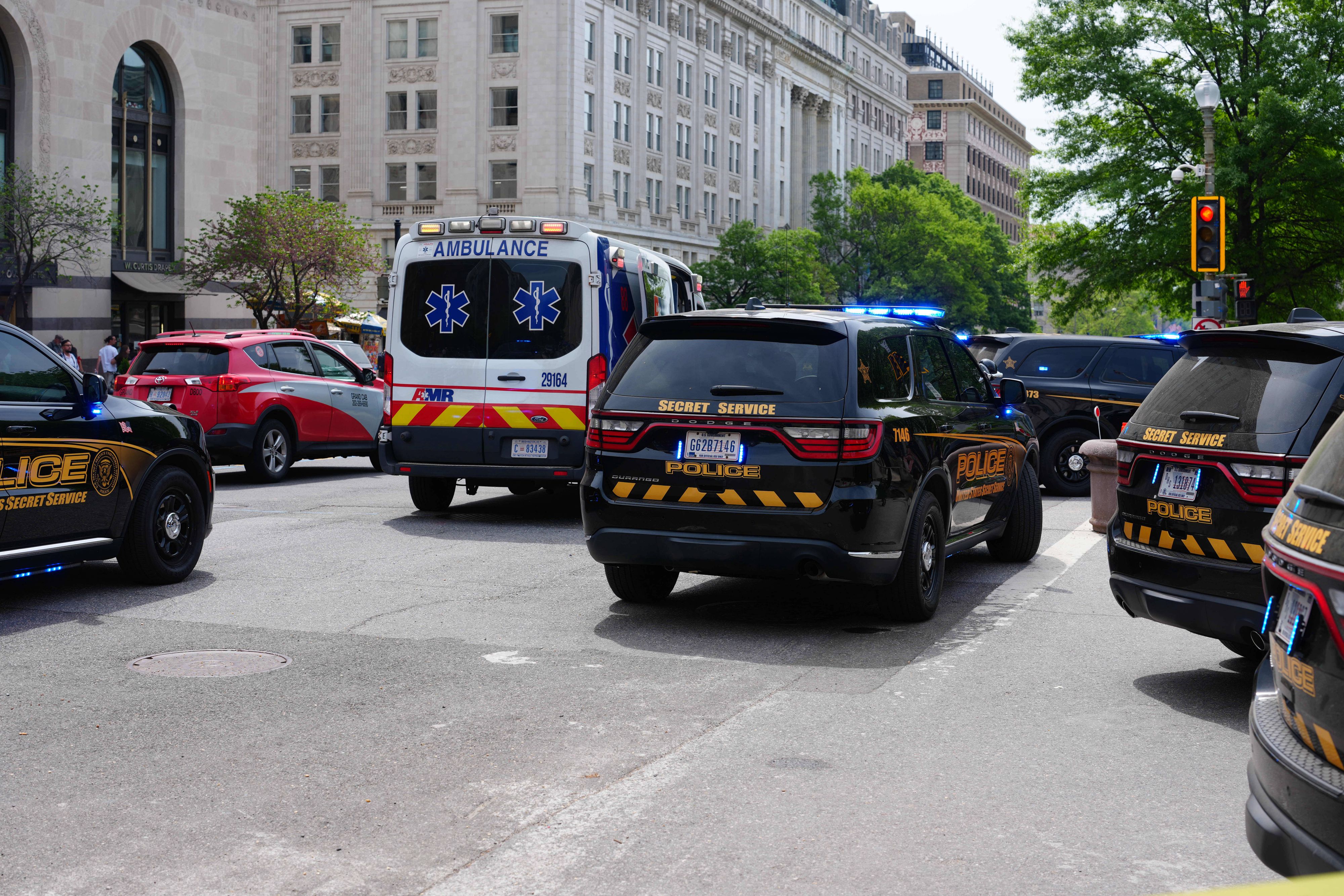 Die Polizei steht im Großeinsatz – die Ermittlungen laufen.