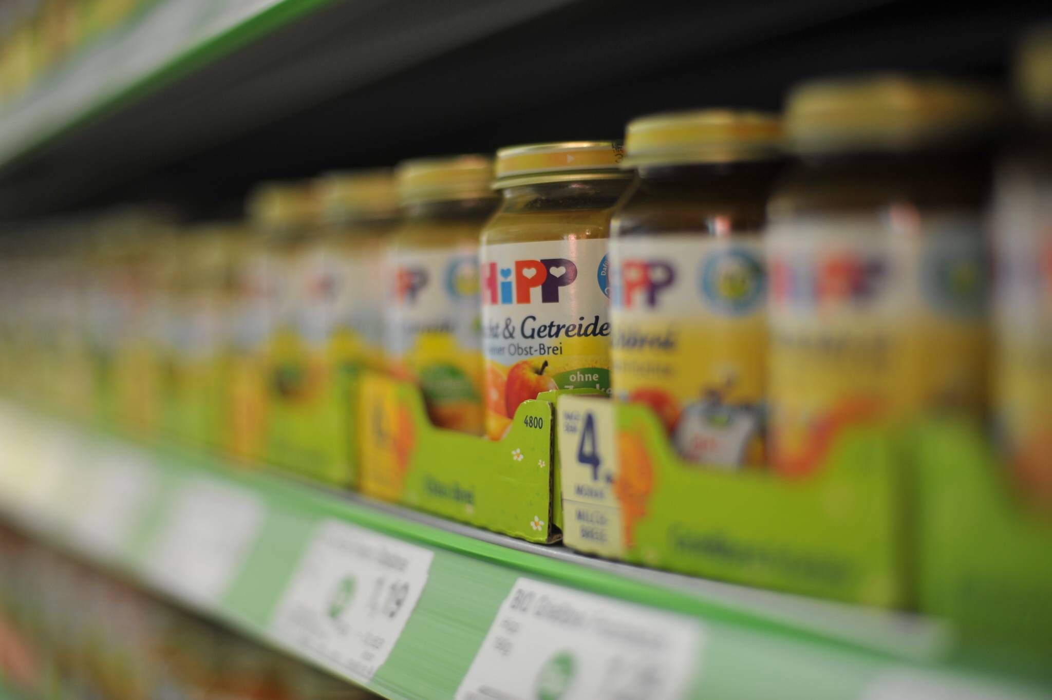 Die Ermittlungen rund um manipulierte HiPP-Gläser haben sich nun auf ein zweites Bundesland ausgeweitet. (Symbolbild)