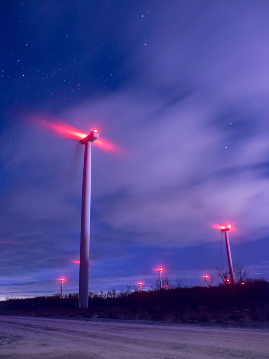 Rotes Dauerblinken bei Windrädern sorgte immer wieder für Kritik.