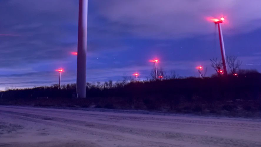 Rotes Dauerblinken bei Windrädern sorgte immer wieder für Kritik.