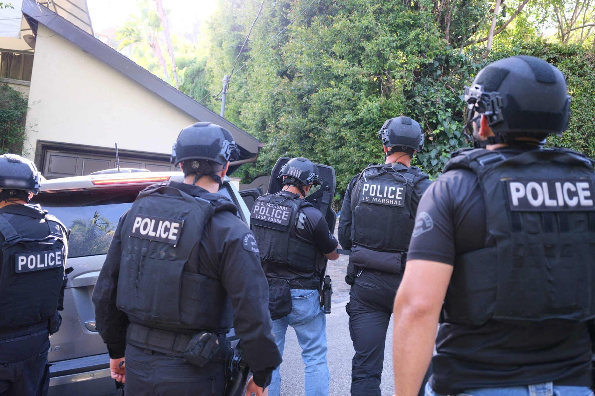 Die Polizei hat den mutmaßlichen Schützen erschossen. (Symbolbild)