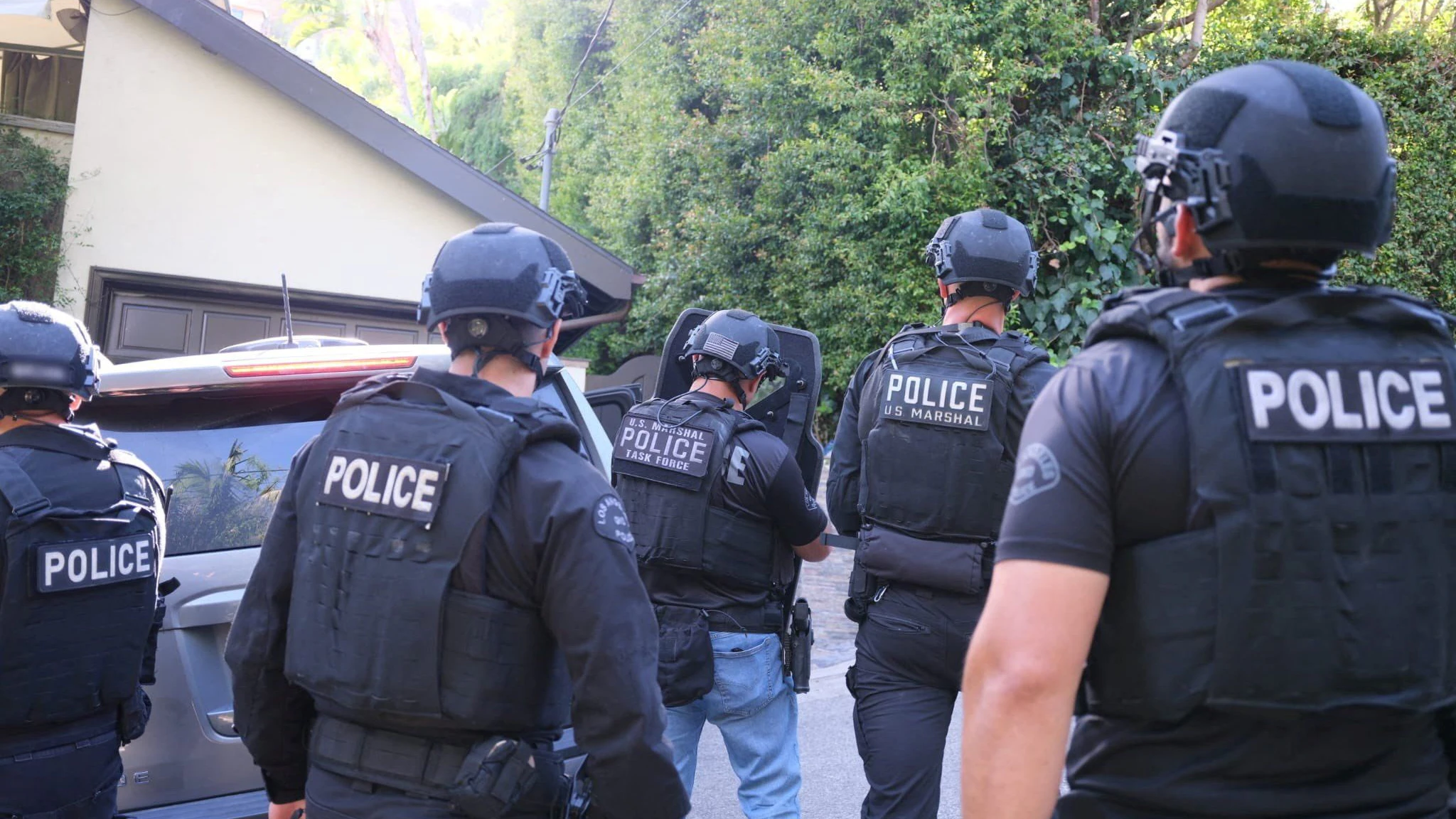 Die Polizei hat den mutmaßlichen Schützen erschossen. (Symbolbild)