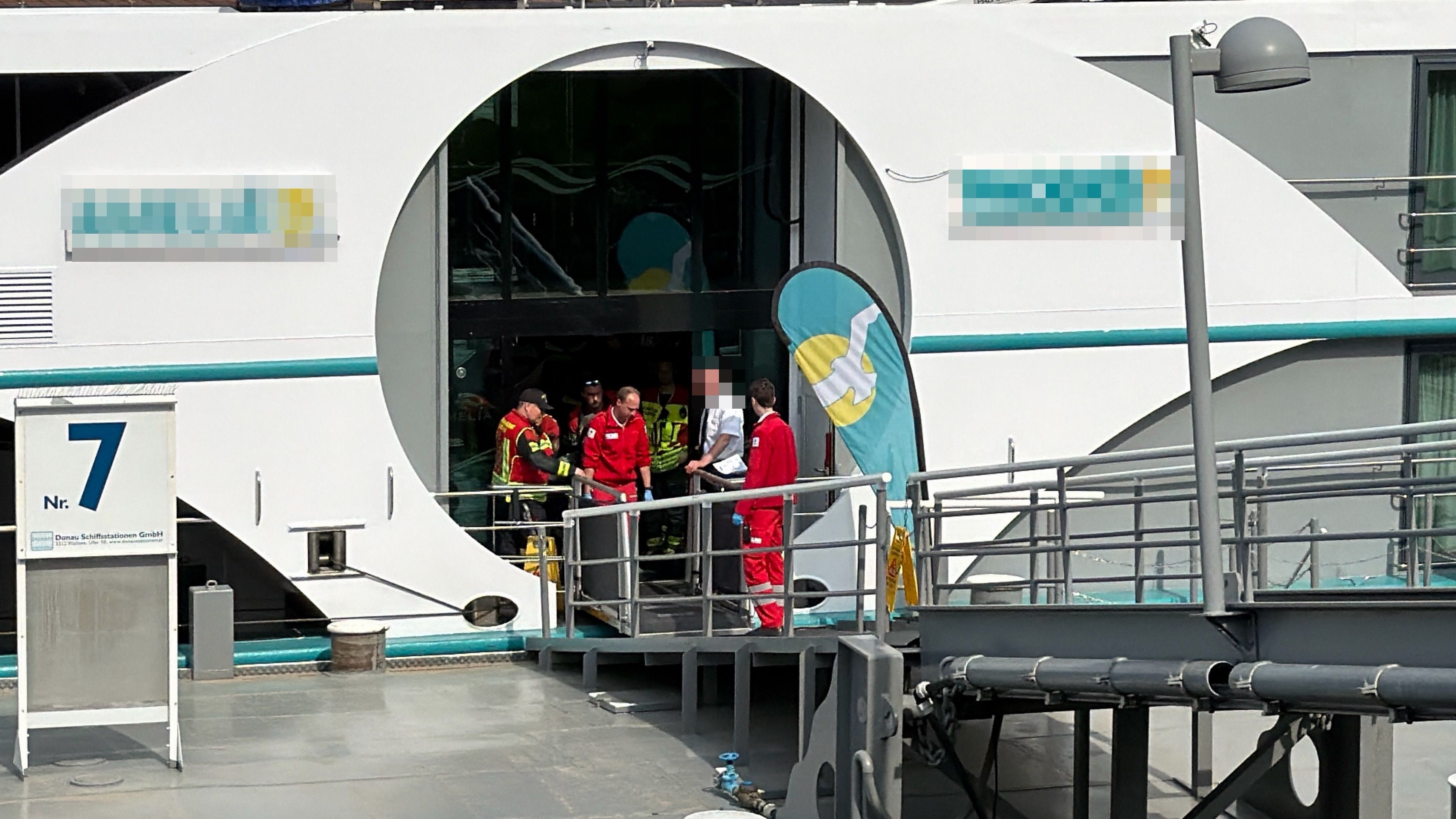 Medizinischer Notfall auf Passagierschiff in Melk