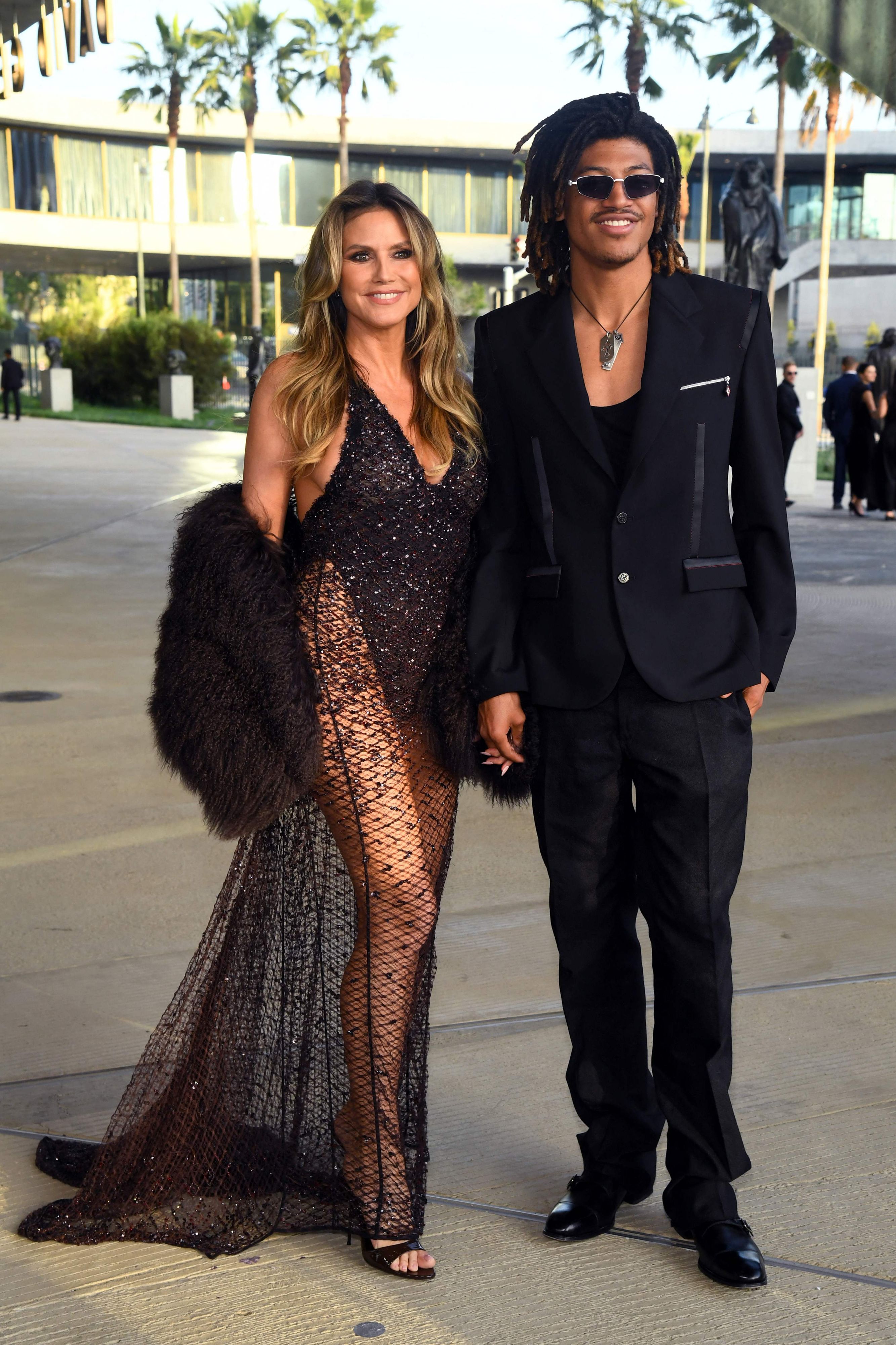 Heidi Klum war mit Sohn Henry unterwegs.