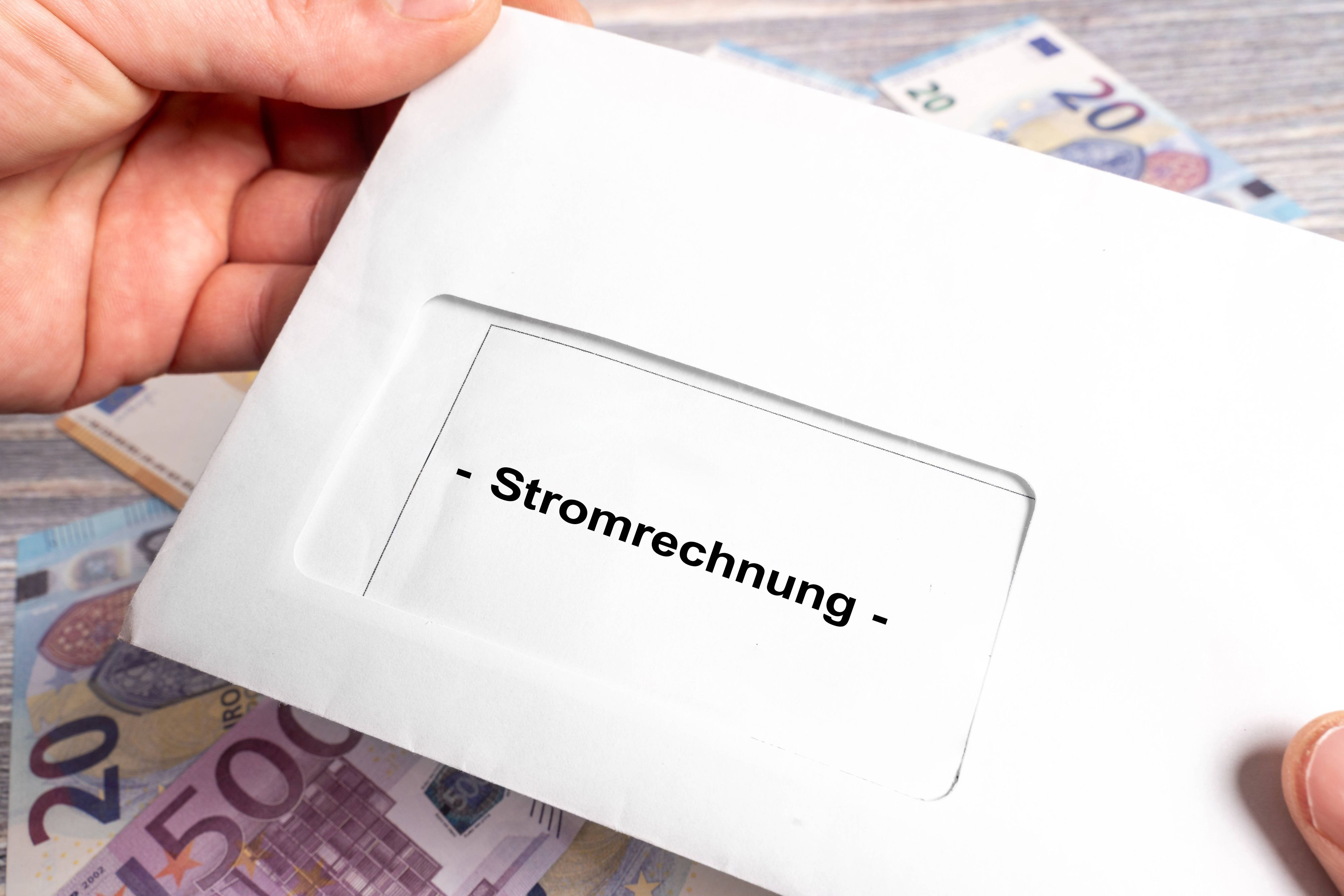 Neue Stromrechnung: Ab jetzt hilft Stromrechnung beim Geldsparen
