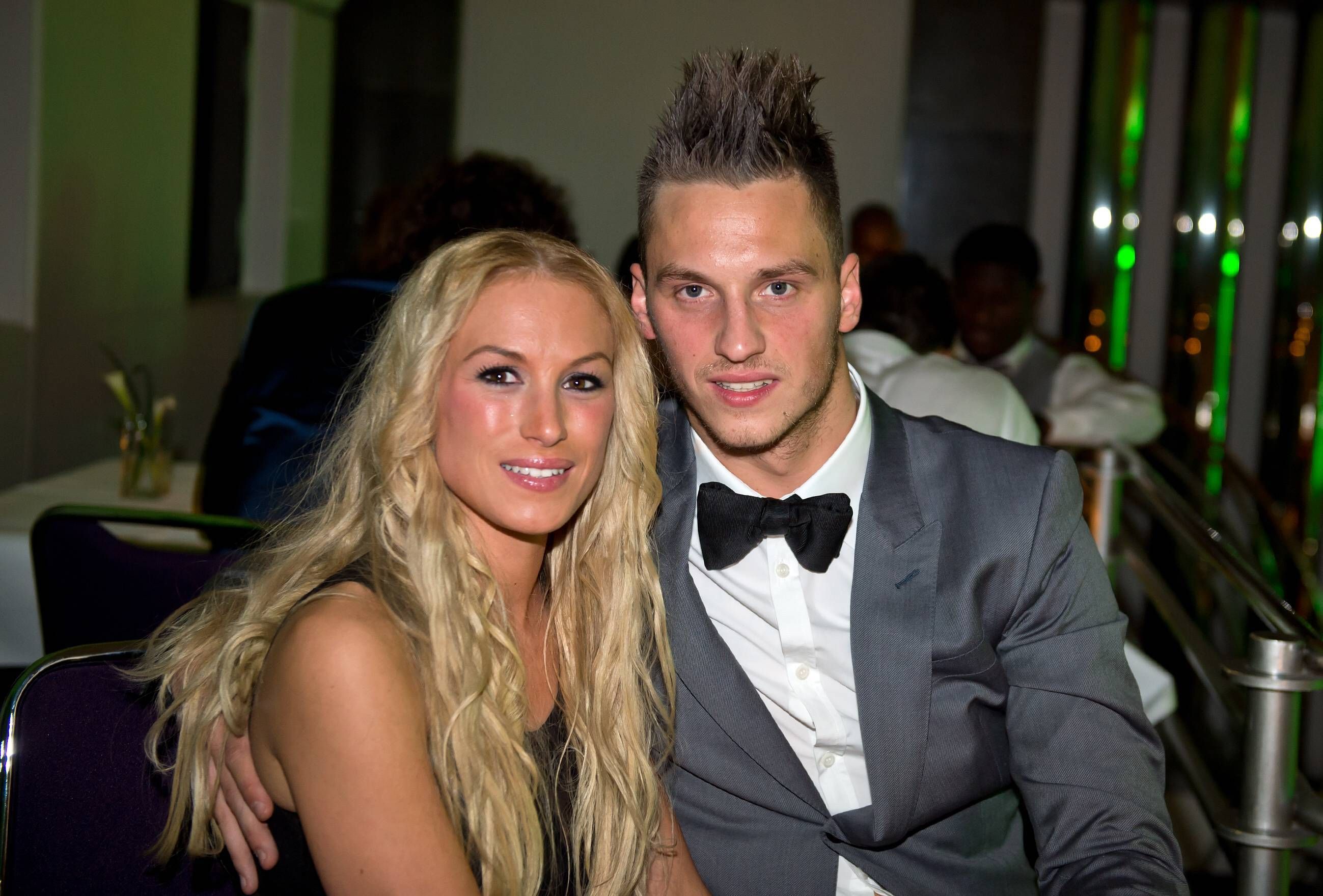 Marko Arnautovic mit seiner Sarah 2013 bei einer Werder-Feier