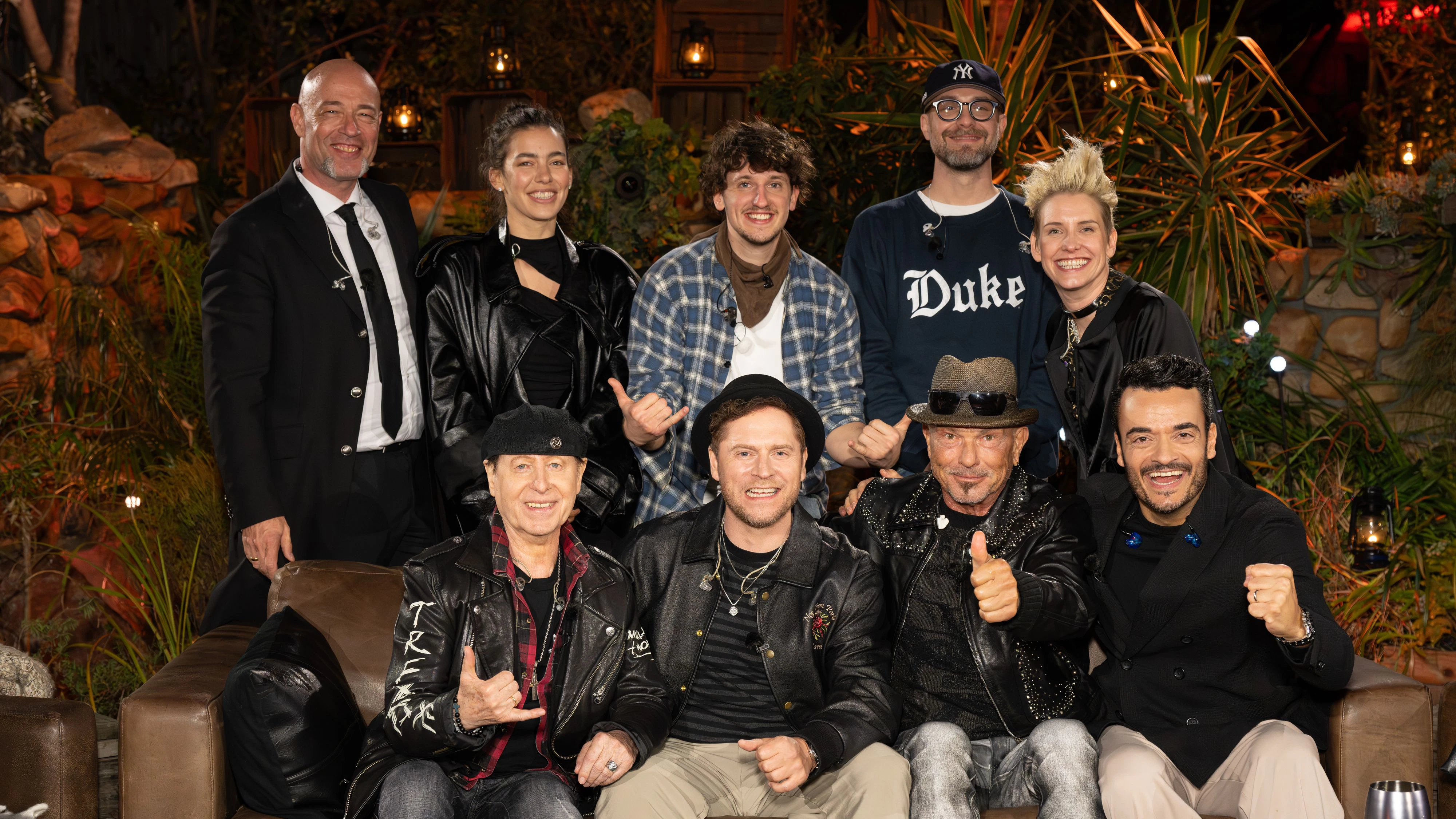 Alina Süggeler (zweite von links) ist Frontfrau von Frida Gold.