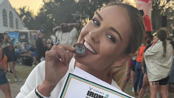 Heute.at - Tragödie bei Ironman – Triathletin (38) stirbt in See