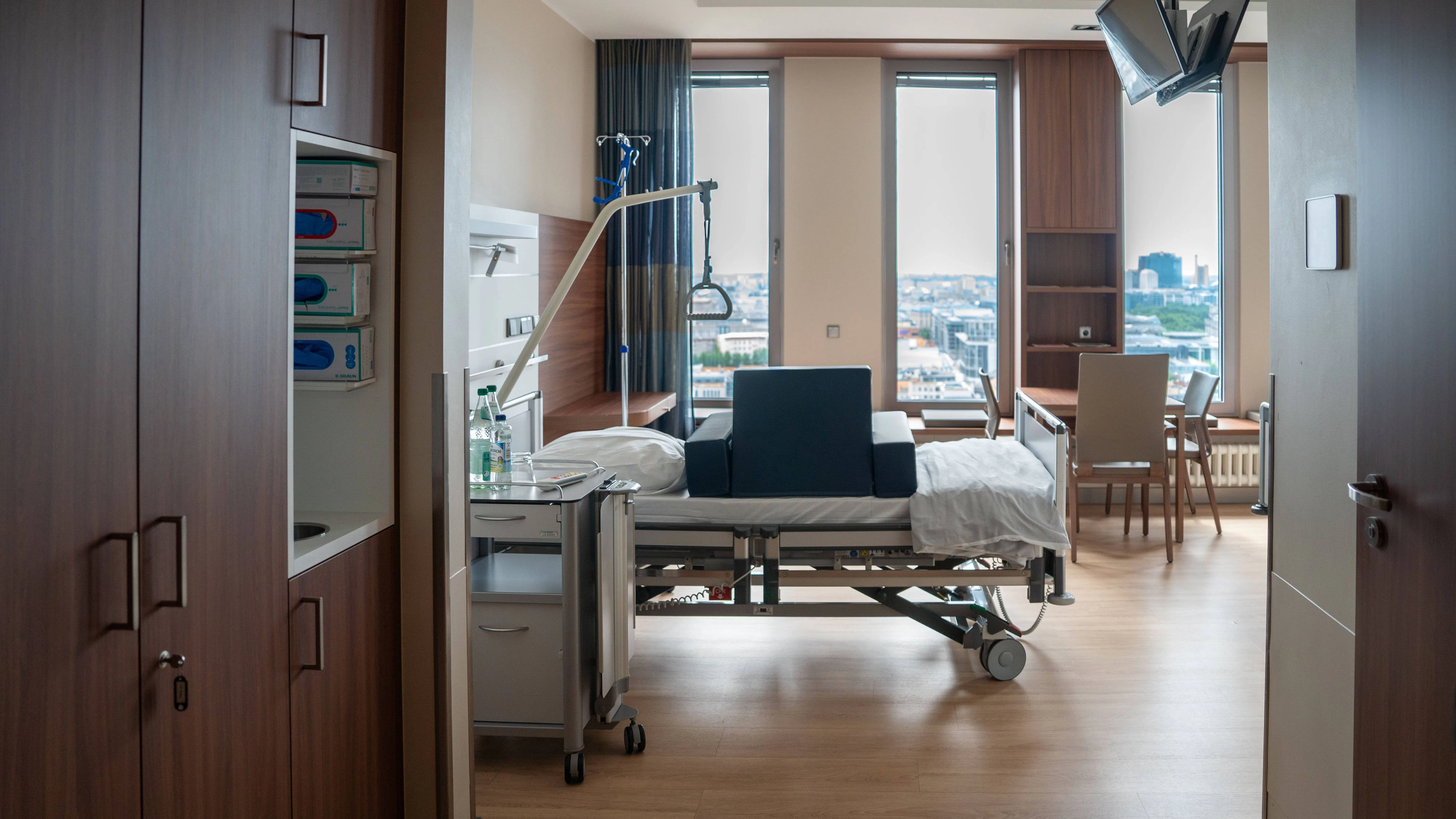 Heute.at - Skandal in Spital! Pfleger begrapscht 14-Jährige