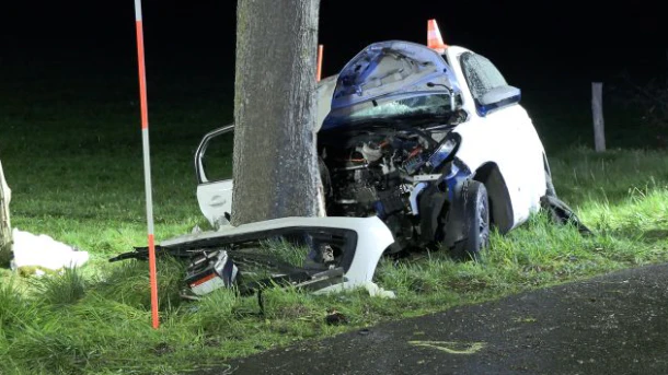 Bei dem Unfall verlor ein 16-Jähriger sein Leben.