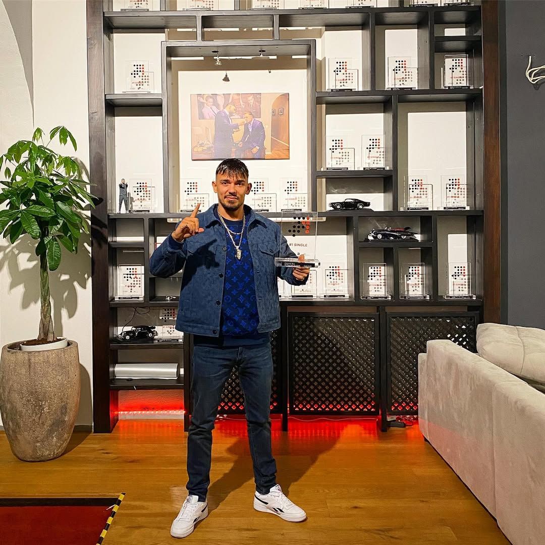 Capital Bra sorgte für Schreckensmomente bei seinen Fans.