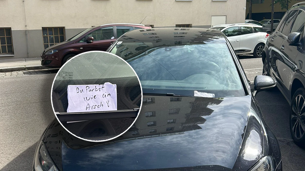 Auf einem weißen Umschlag hinterließ ein Wiener einem Autofahrer eine Nachricht.