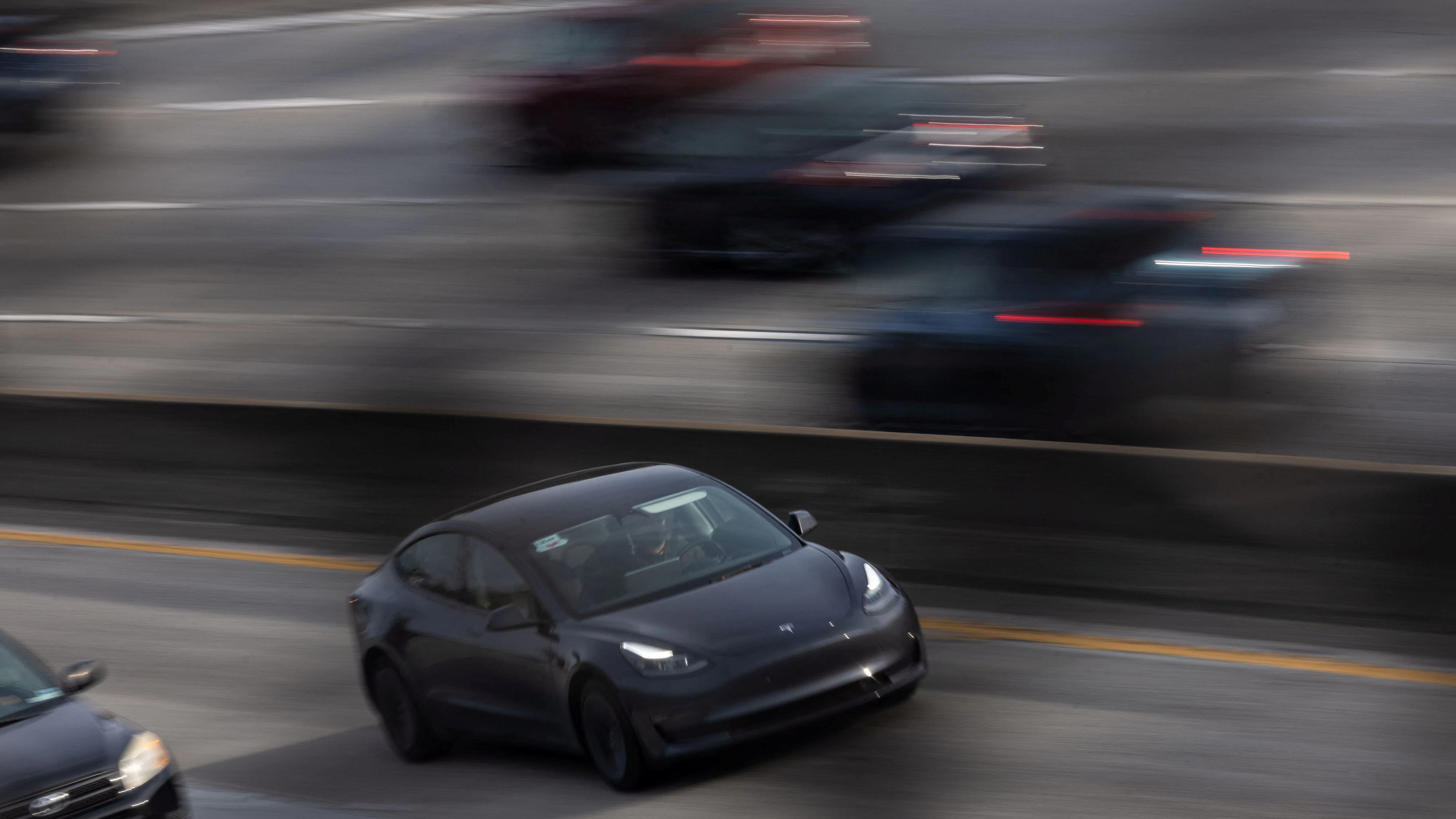 Tesla verschweigt tausende Autopilot-Unfälle. (Symbolbild)