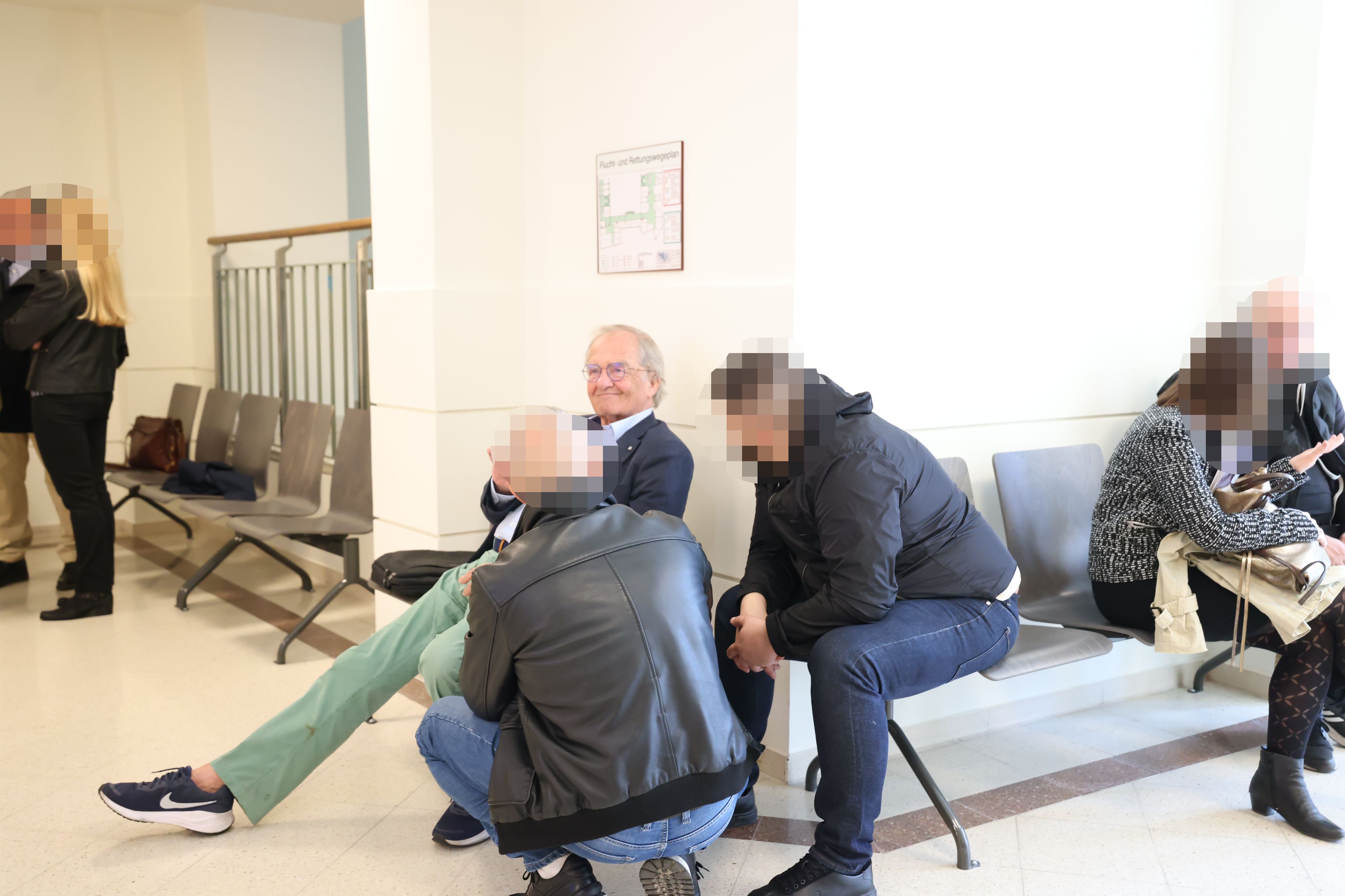 Anwalt Peter Philipp hatte gut lachen, sein Mandant ging frei.