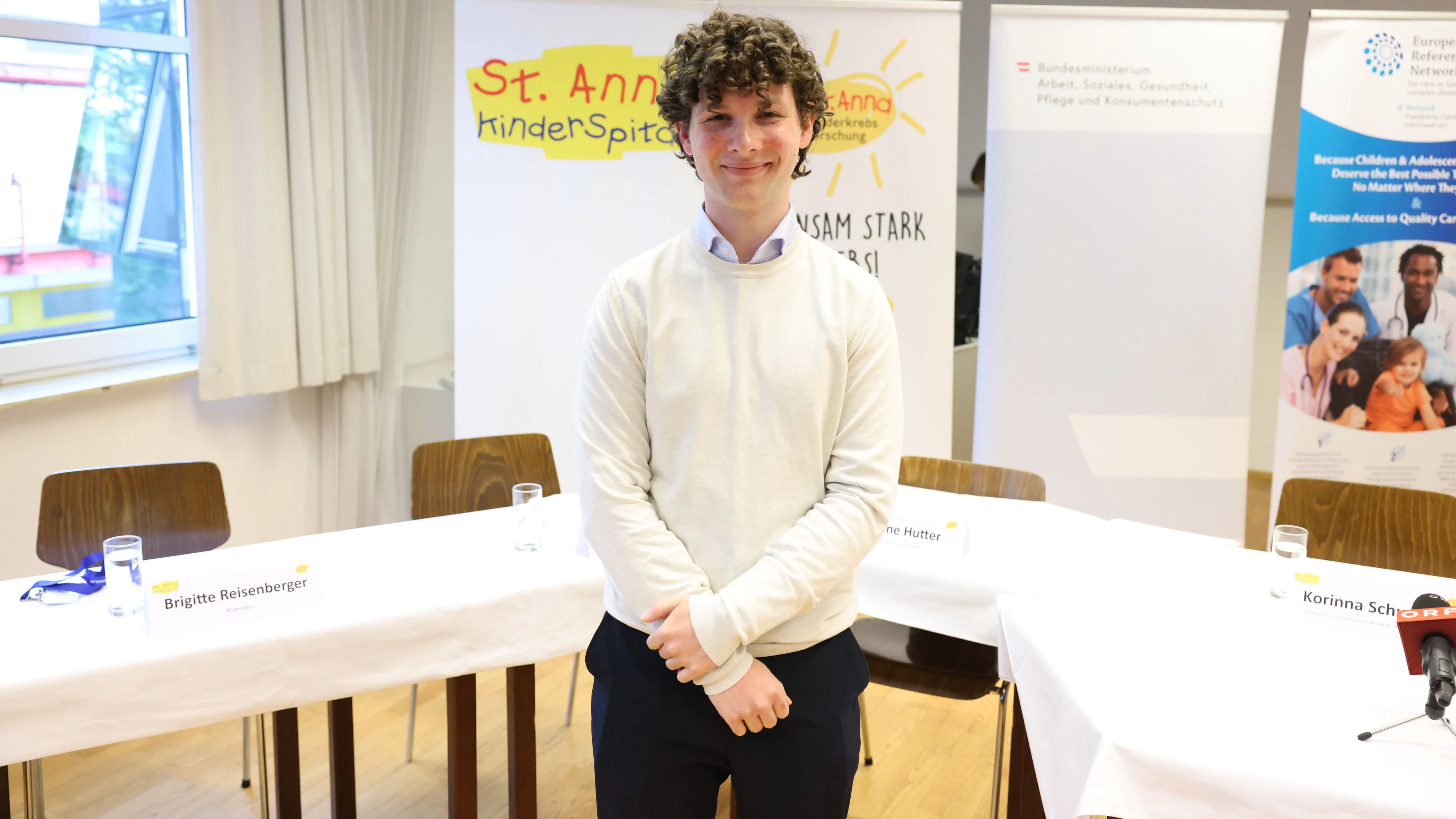 Leukämie-Diagnose mit 17! Julian machte Matura im Spital