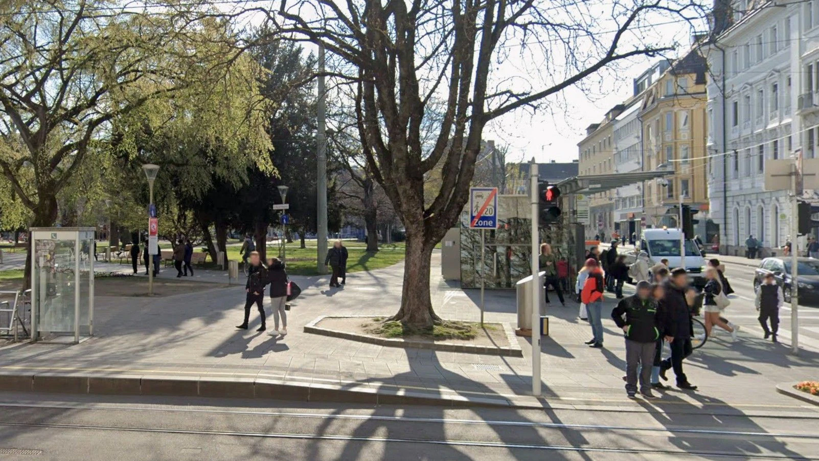 Beim Linzer Volksgarten Ecke Goethekreuzung kam es zu dem Vorfall.