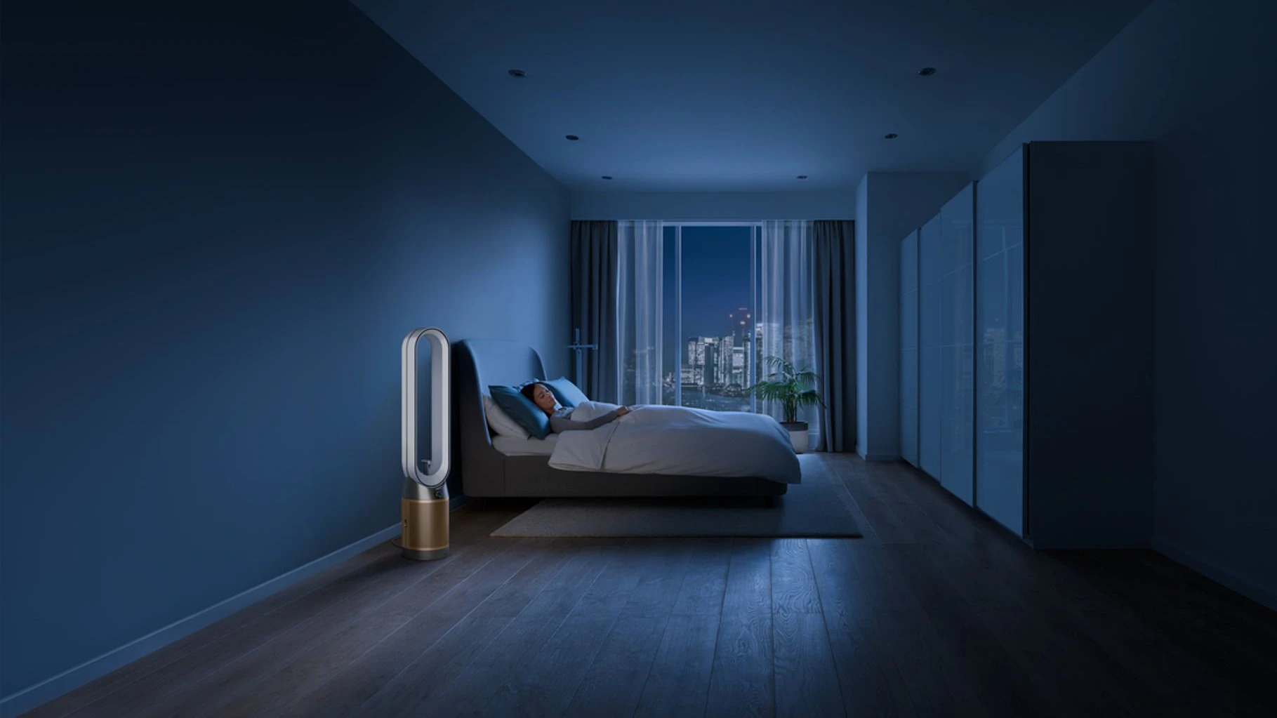 Für ruhigere Stunden gibt es einen Nachtmodus, der laut Dyson um 50 Prozent leiser arbeitet und das Display dimmt.