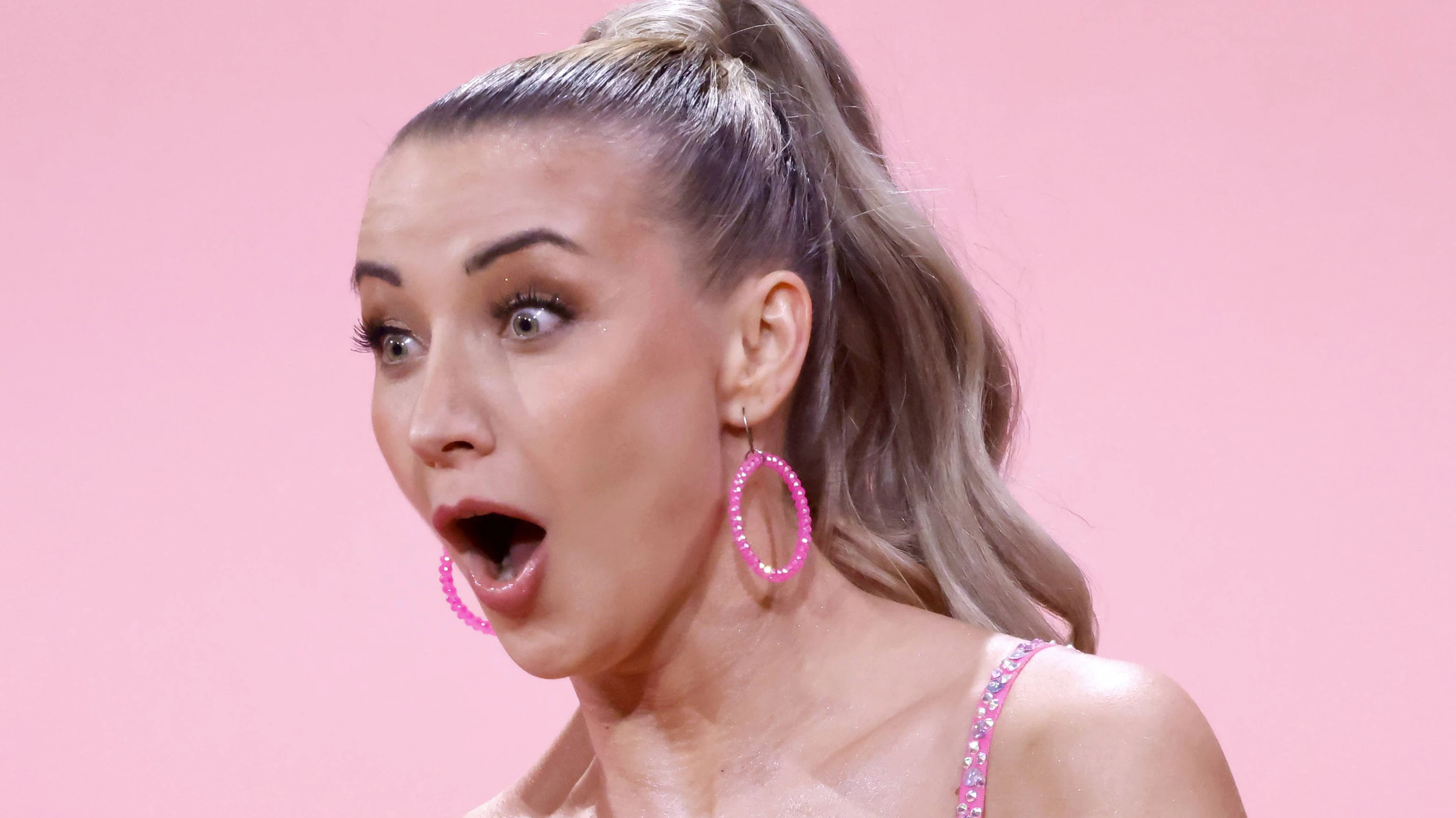 Sängerin Anna-Carina Woitschack geht bei "Let's Dance" an ihre Grenzen.