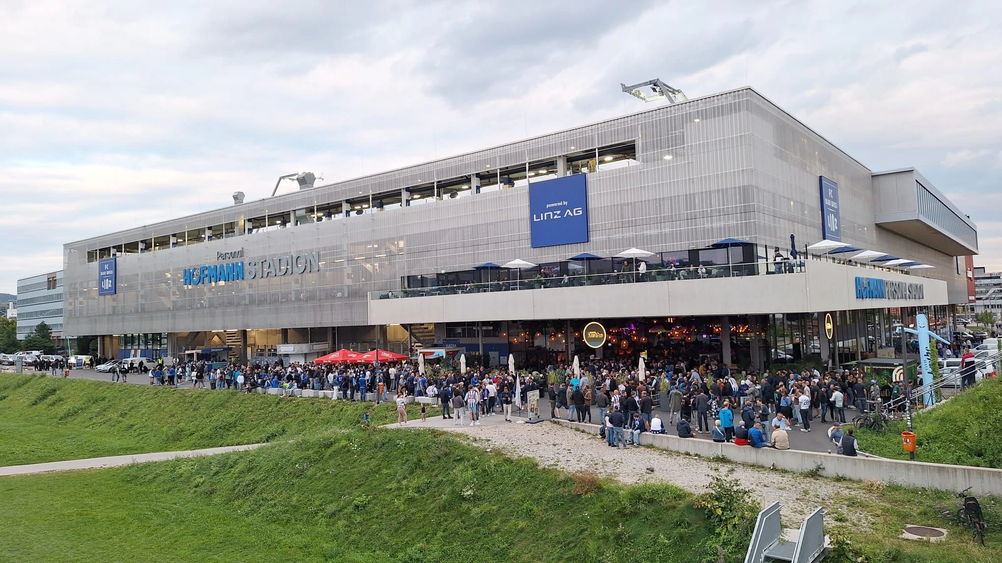 Das Linzer Donauparkstadion wurde viel teurer als ursprünglich geplant.