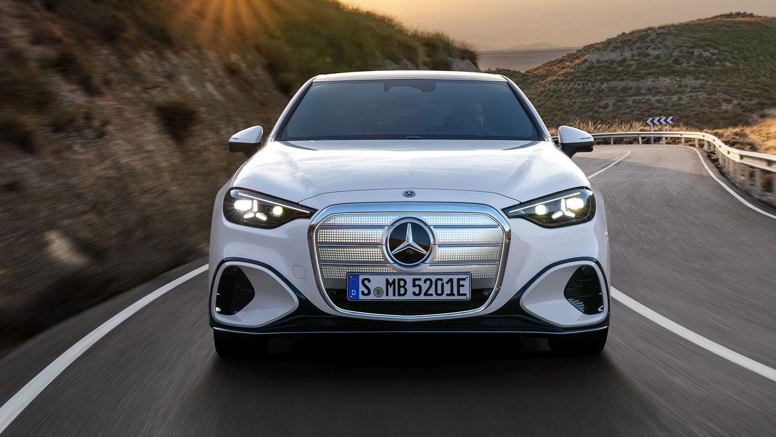 Mercedes bringt die erste vollelektrische C-Klasse auf den Markt.