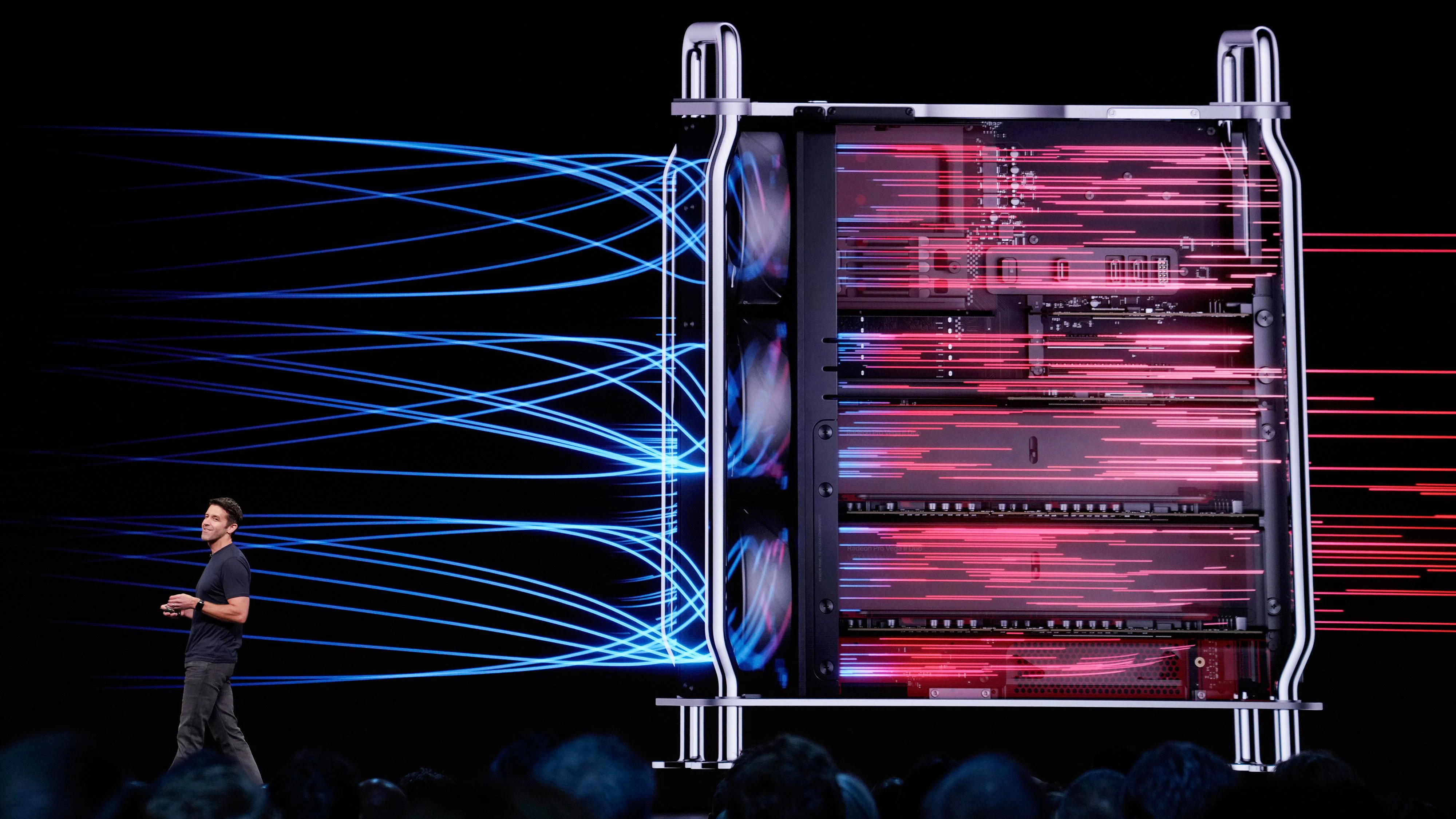 John Ternus bei der Präsentation des neuen Mac Pro in San Jose 2019