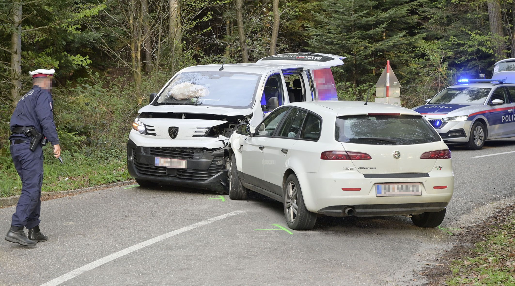 Heute.at - 5 Fußballer von SV Ried bei schwerem Unfall verletzt