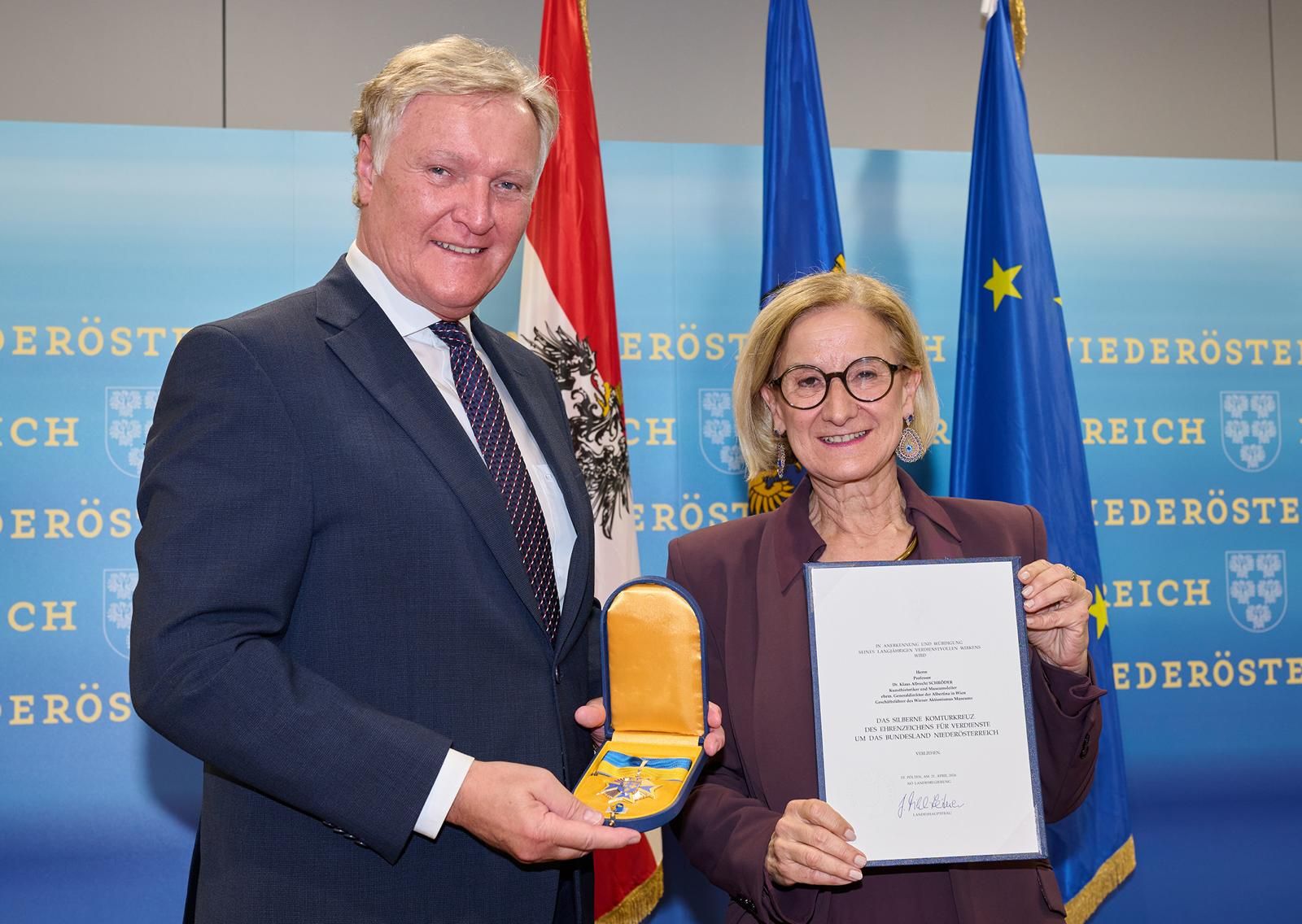 Klaus Albrecht Schröder mit Johanna Mikl-Leitner