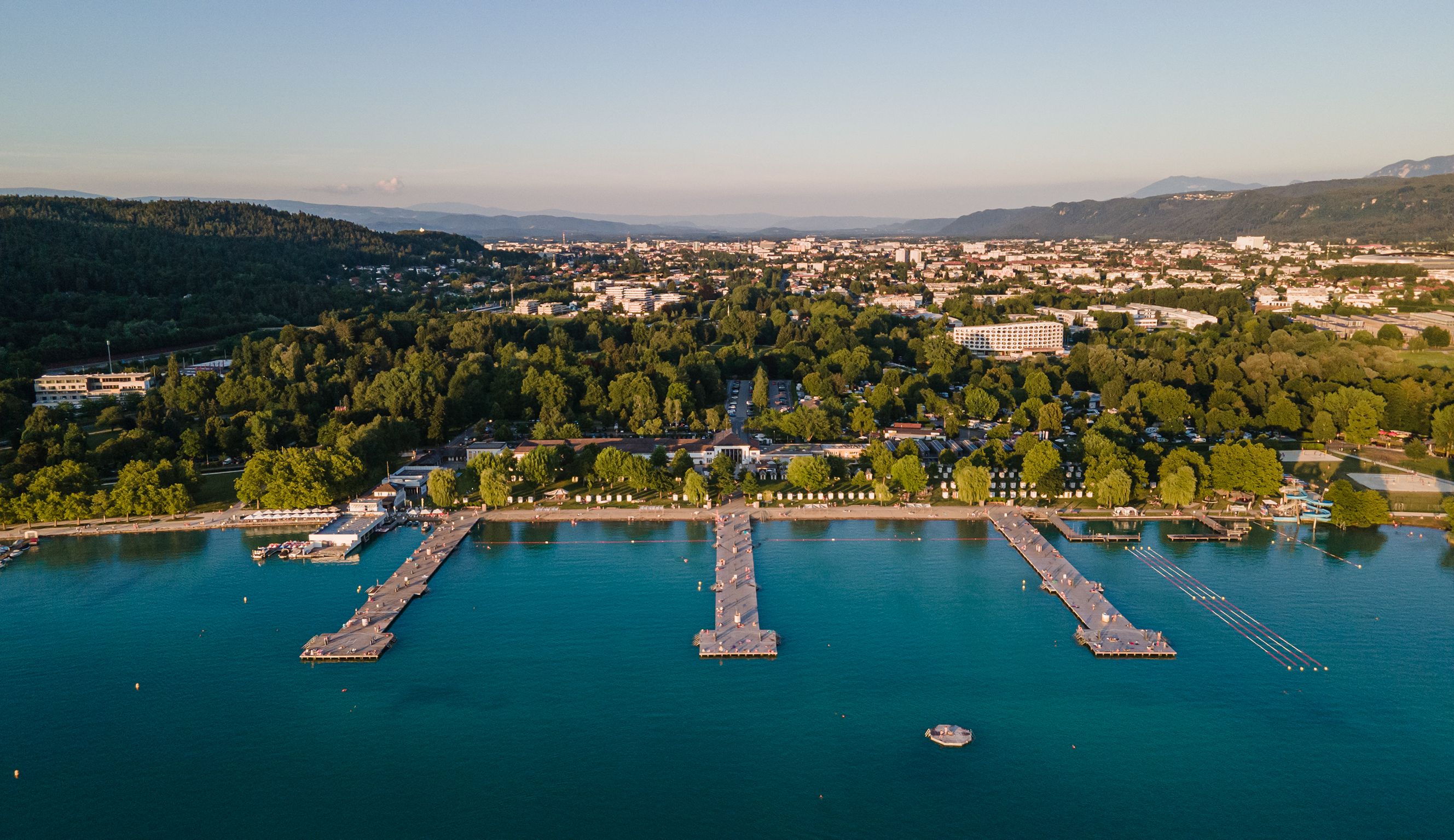 Strandbad Klagenfurt am Wörthersee – heuer wieder mit Neuigkeiten (Archivbild).
