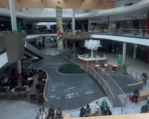 Totalausfall! Wiener Einkaufzentrum ohne Strom