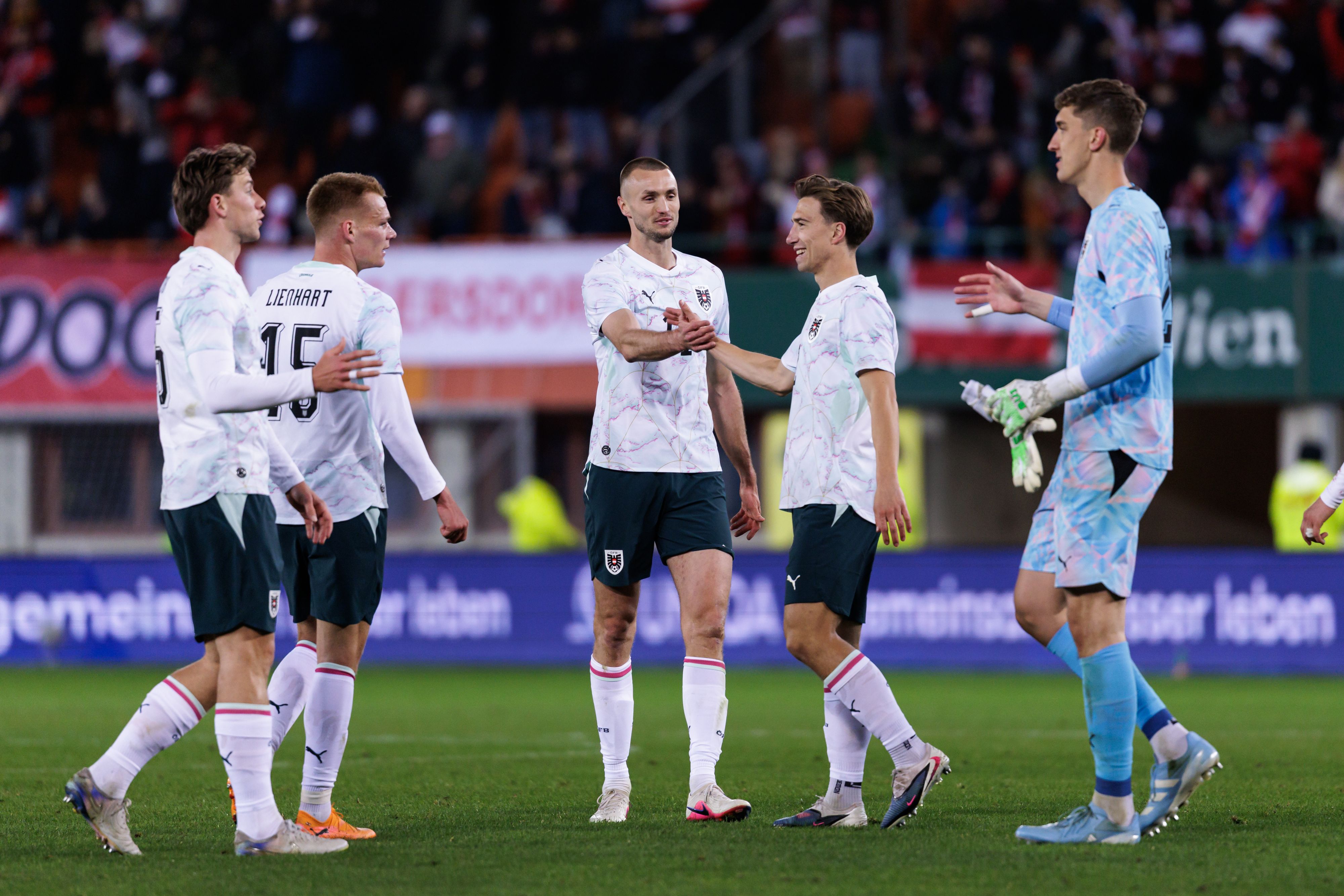 David Affengruber (2.v.r) ist ein gefragter Mann.