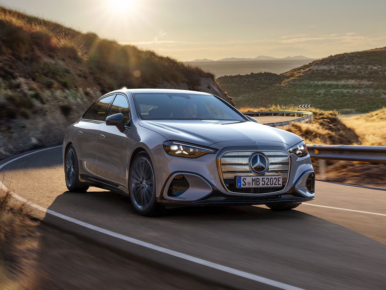 Auch fahrdynamisch sollen neue Maßstäbe gesetzt werden.