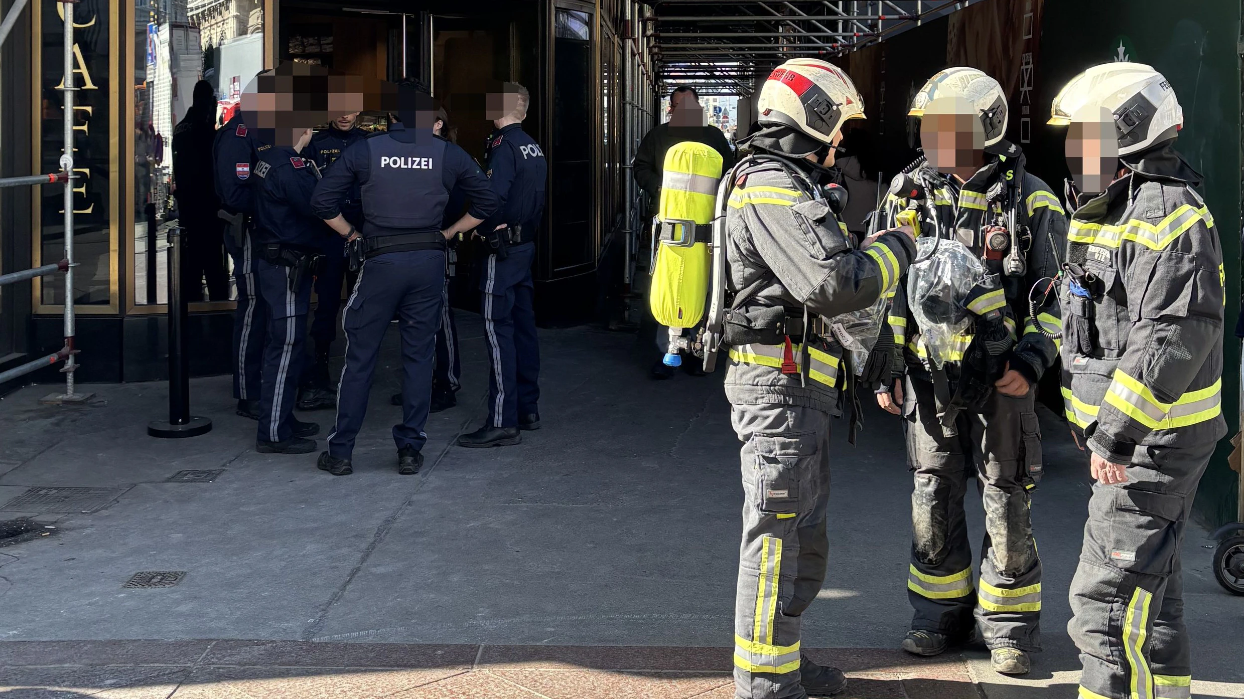 Brandalarm bei Starbucks in der Wiener City.