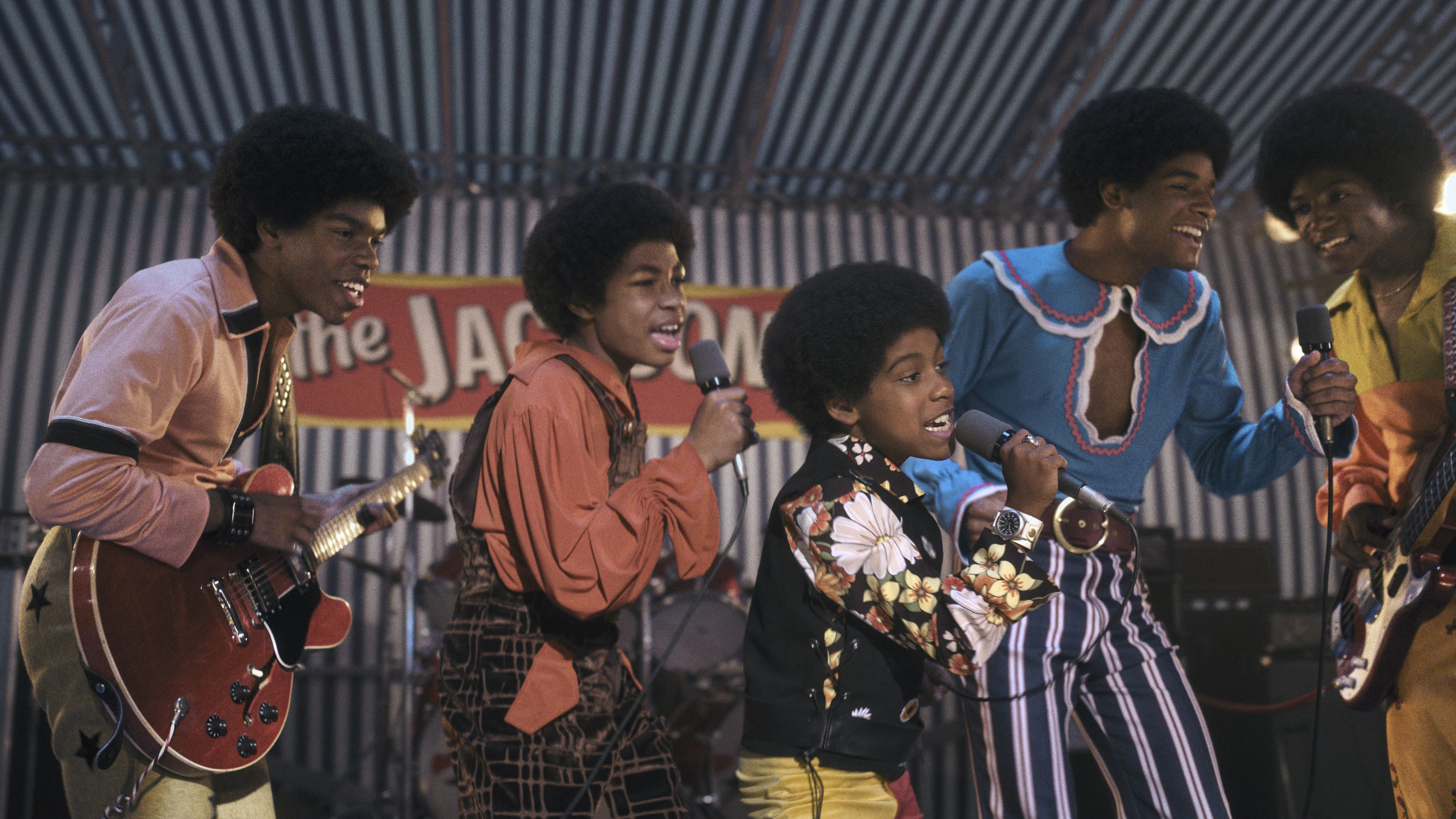 Die Anfänge: Michael (Juliano Valdi, Mitte) mit seinen Brüdern als Motown-Gruppe "Jackson 5"