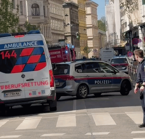 Heute.at - In 6 Stunden! Dritter Feuer-Alarm in Geschäft in Wien